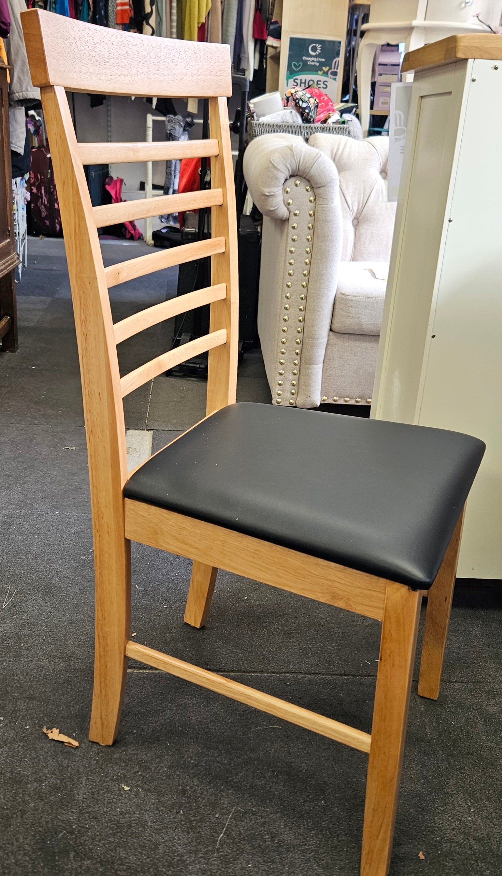 Table and 2 chairs