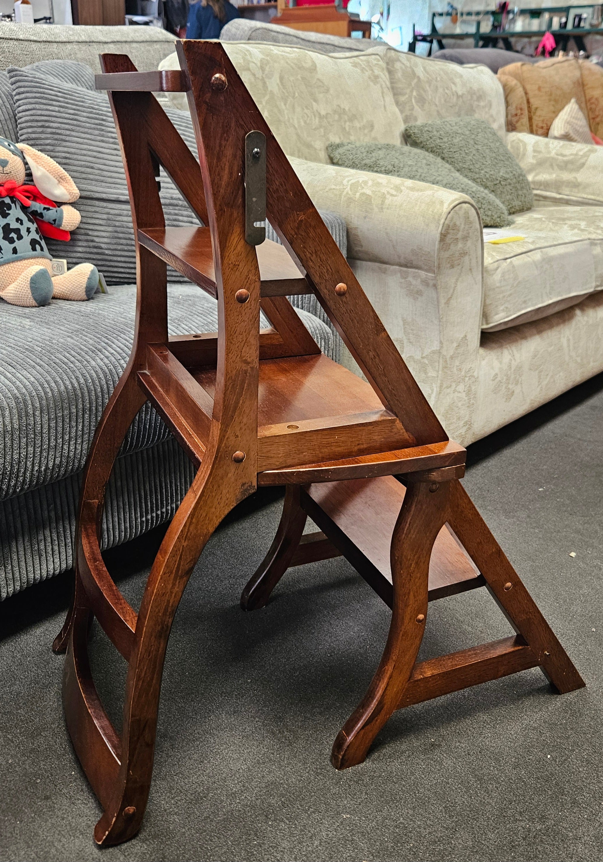 Metamorphic Chair