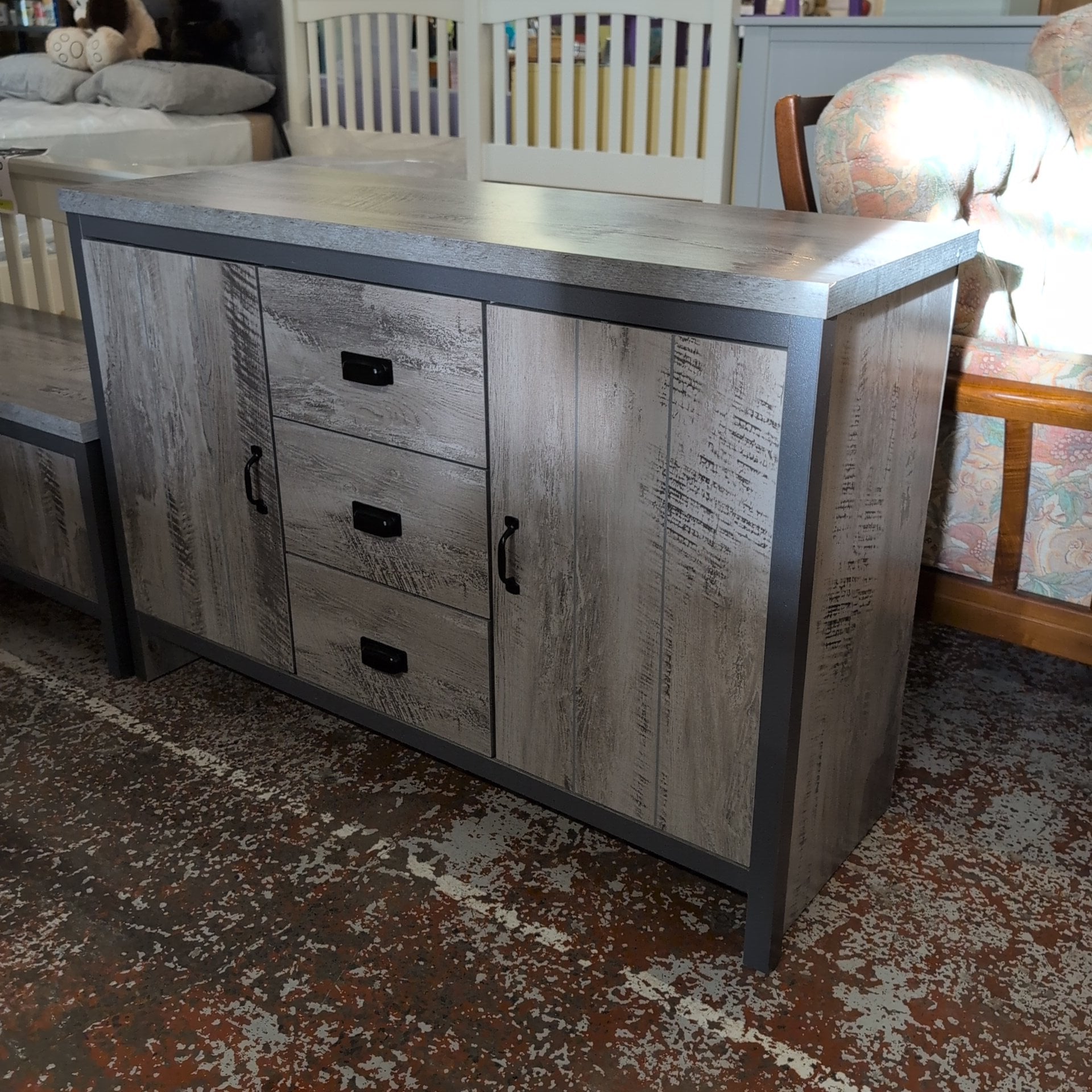 Sideboard