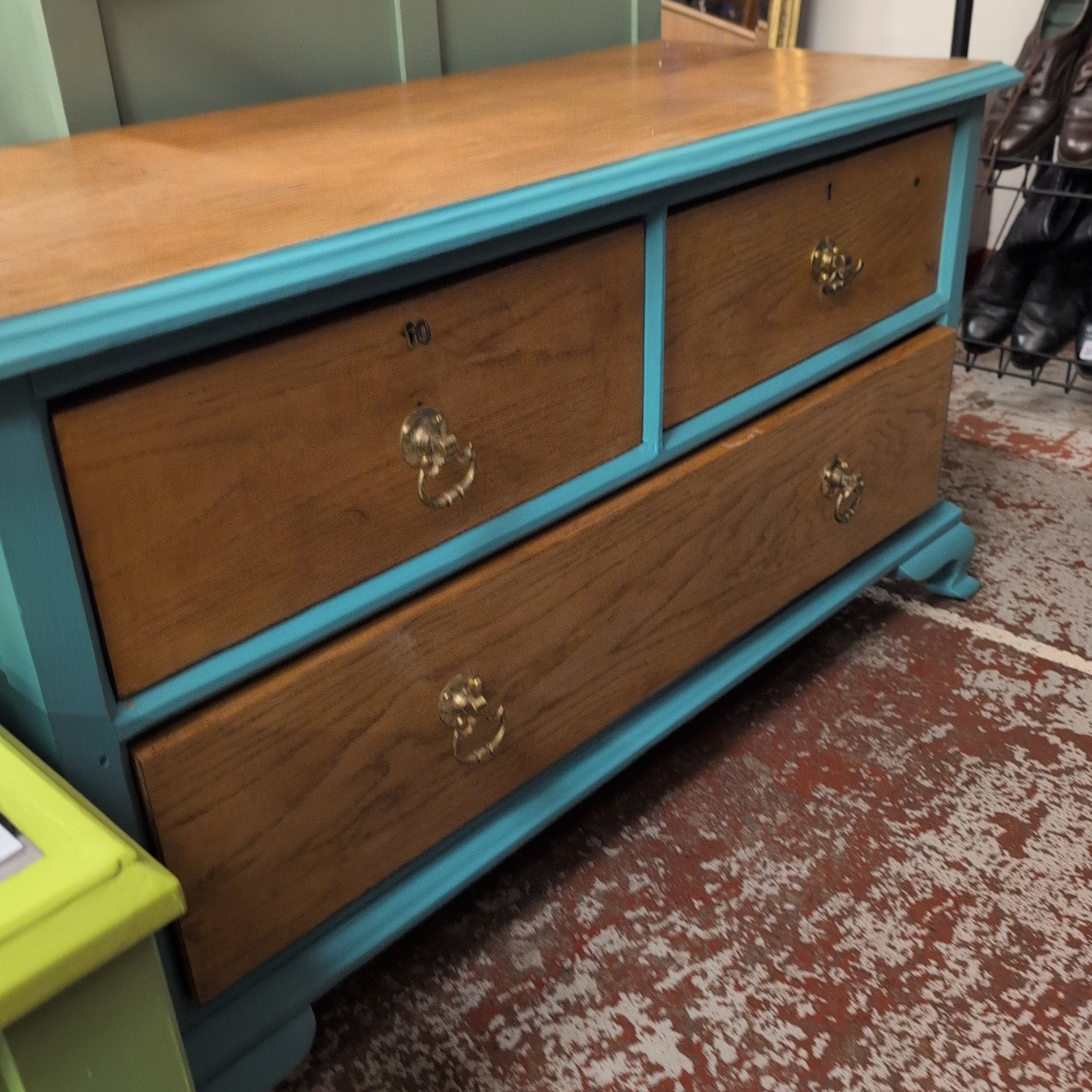 Chest of Drawers