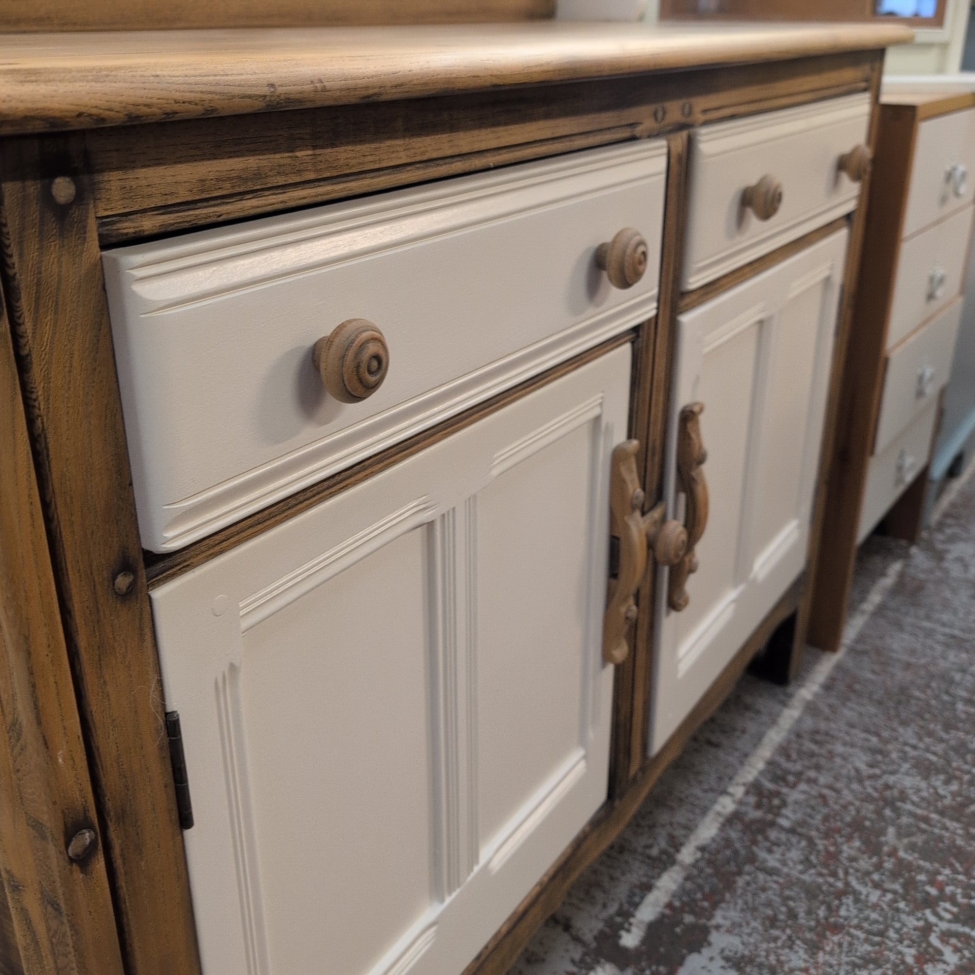 HMP Bristol Dresser