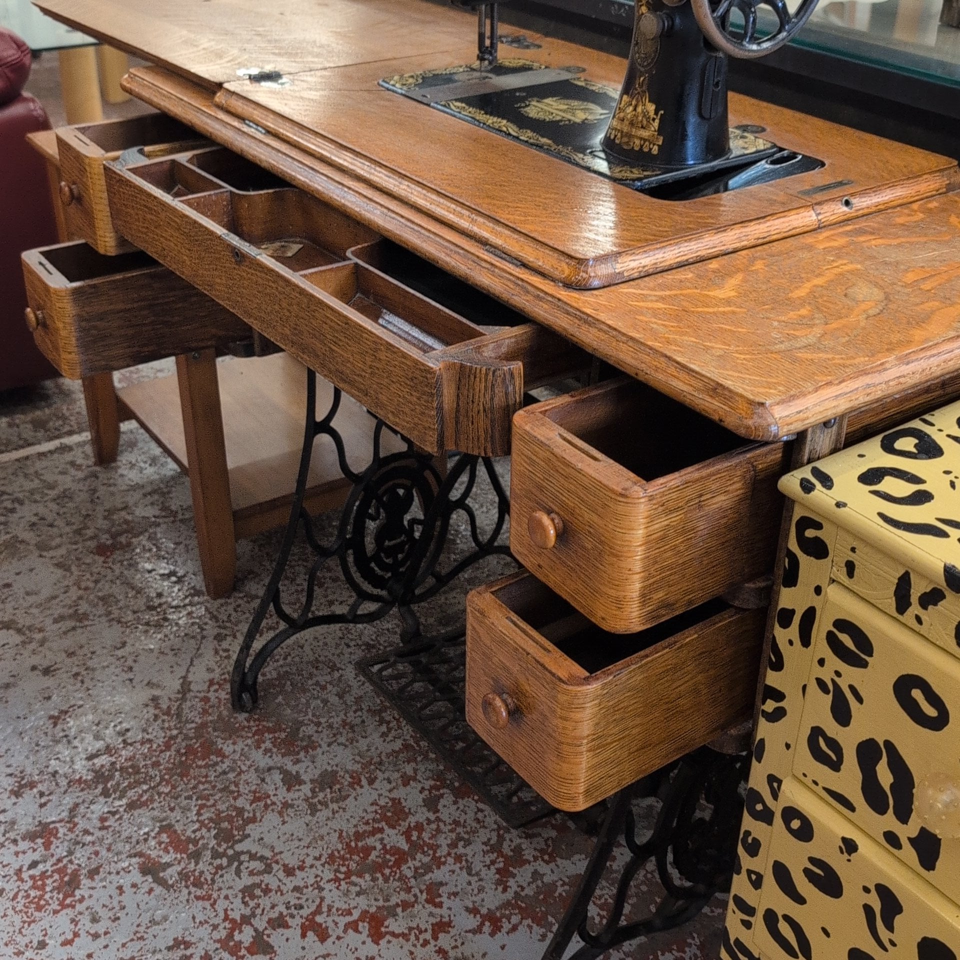 Singer Sewing Machine