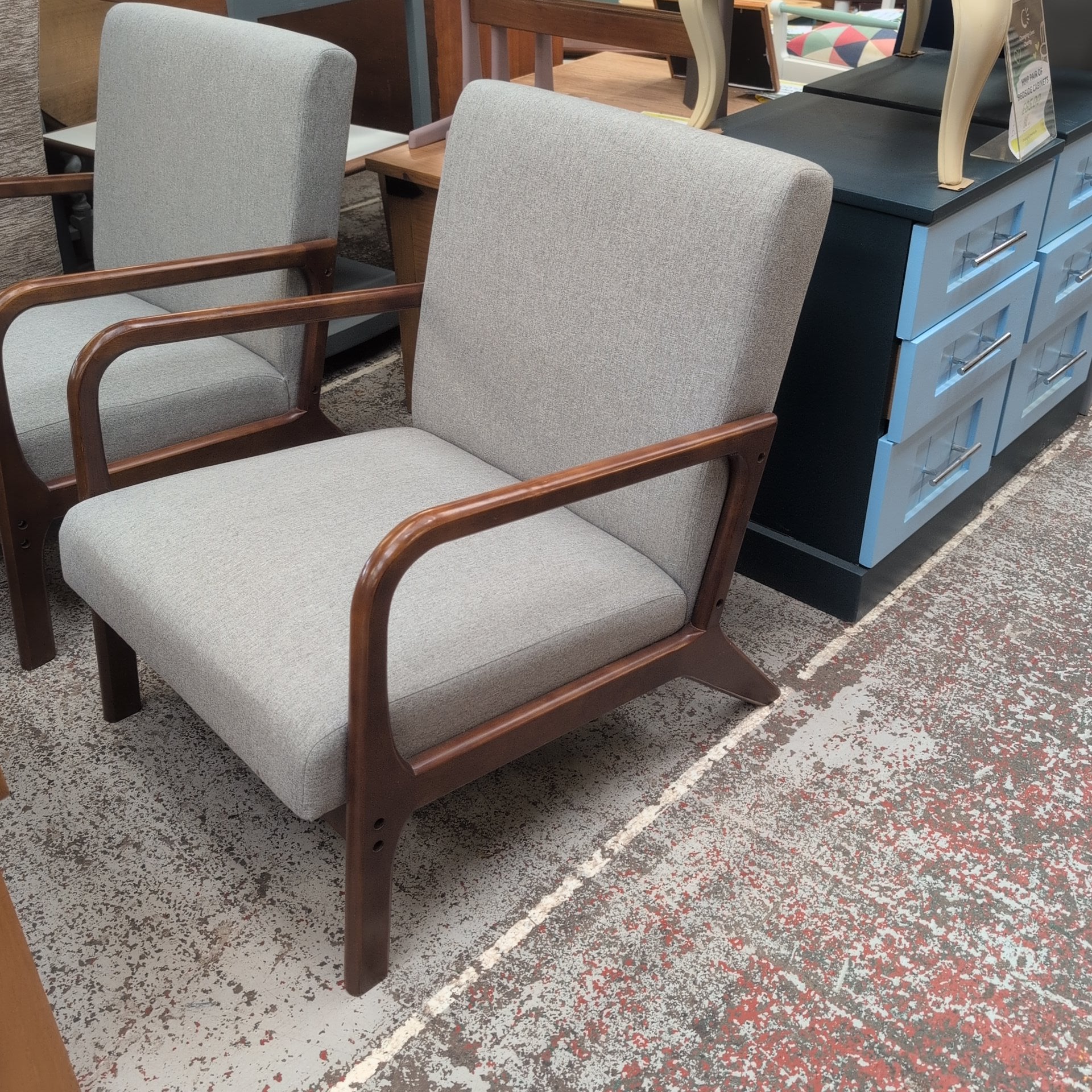 Pair of Giantex Chairs