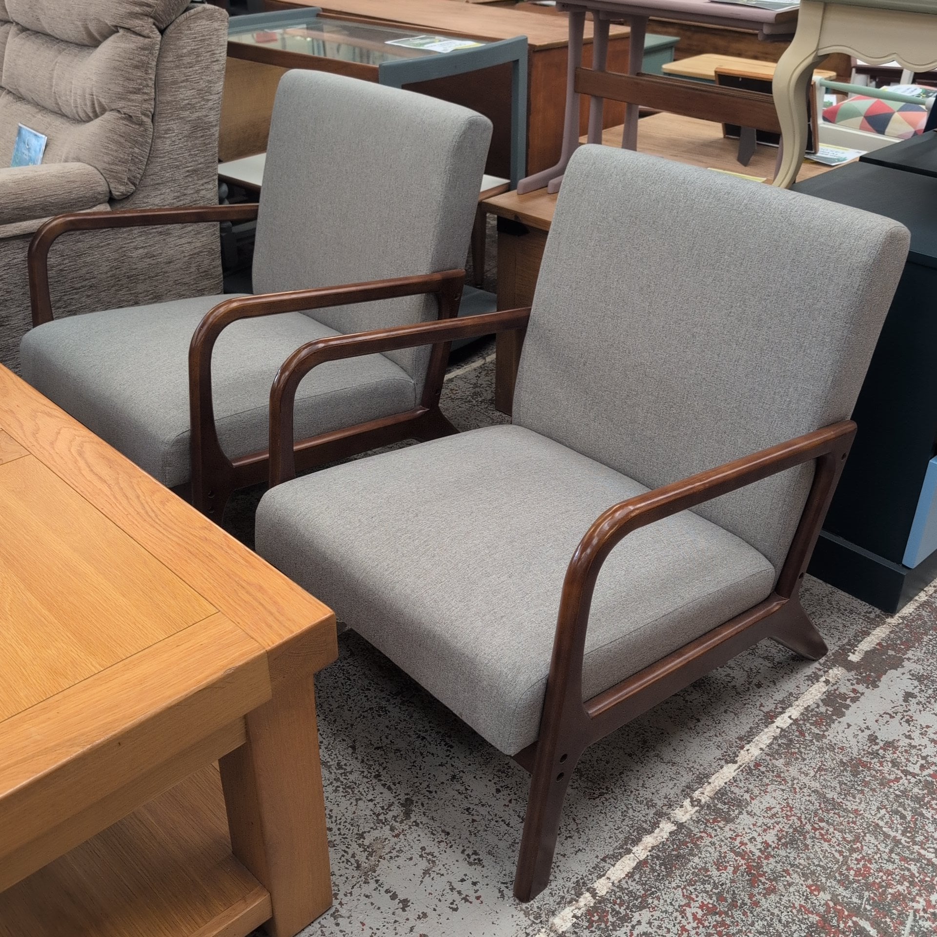 Pair of Giantex Chairs
