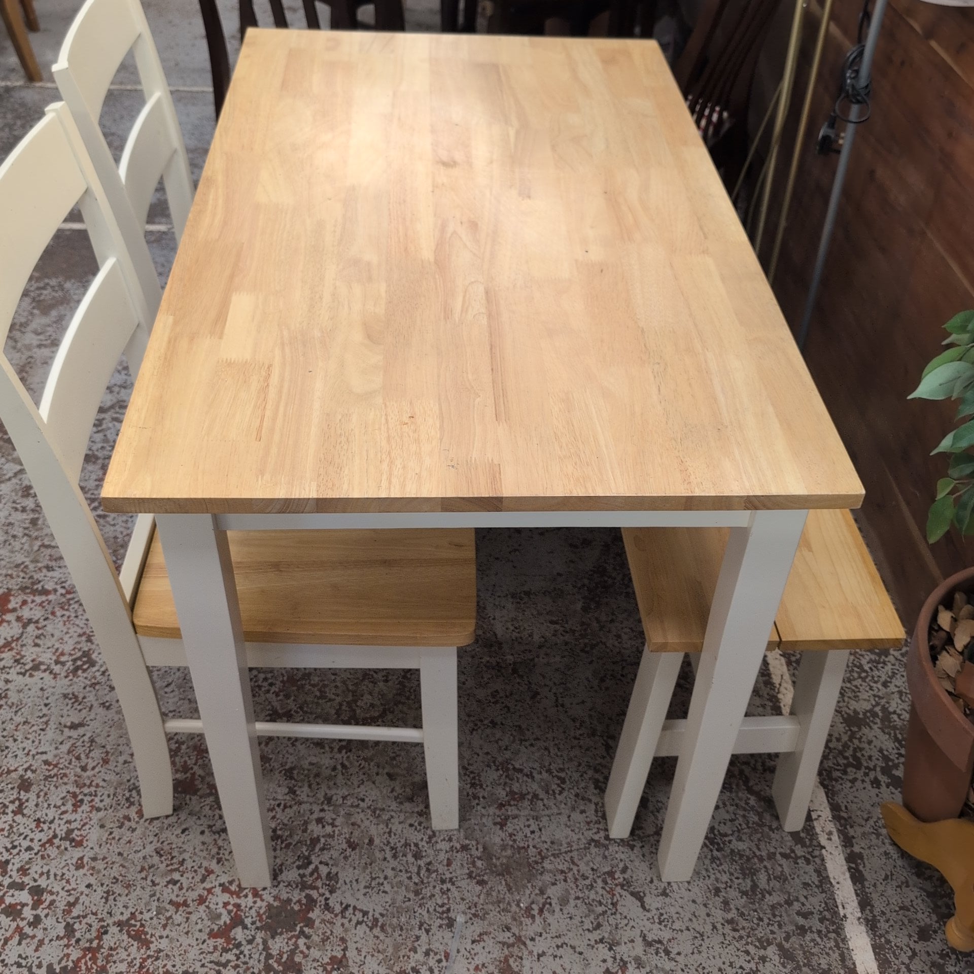 Table, Chairs & Benches