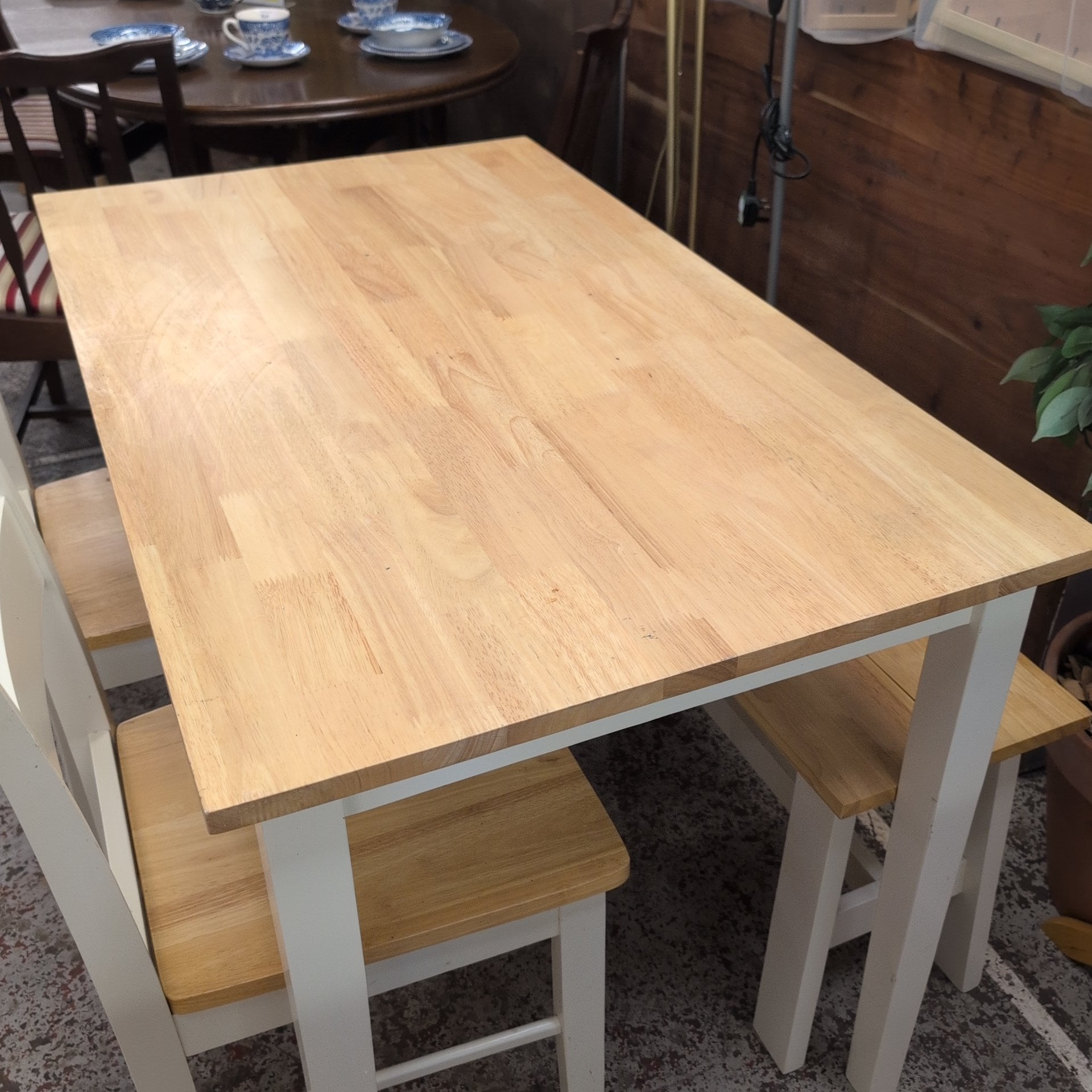 Table, Chairs & Benches