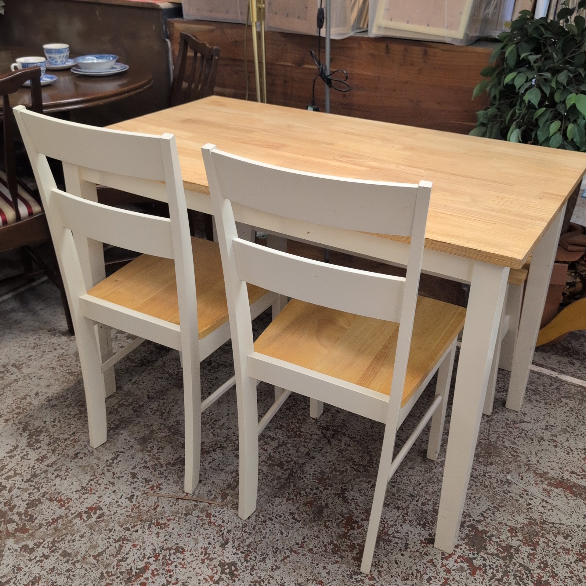 Table, Chairs & Benches