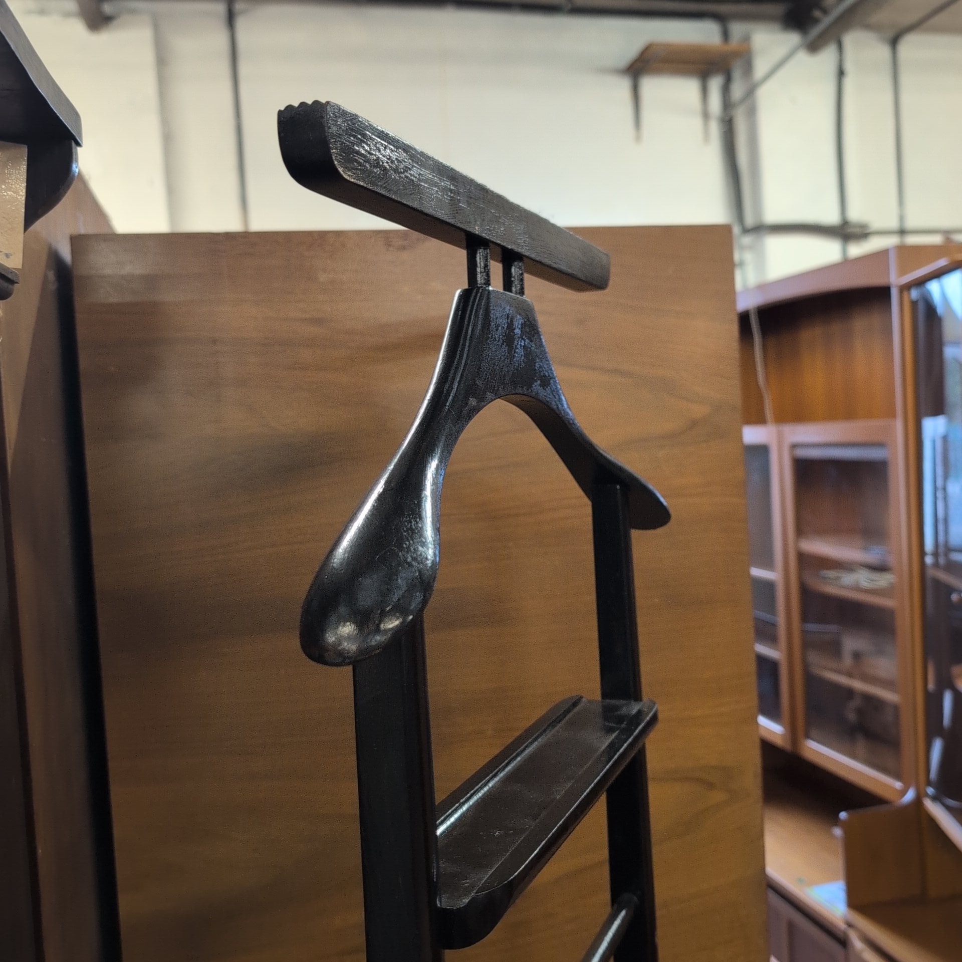 Men's Valet Stand
