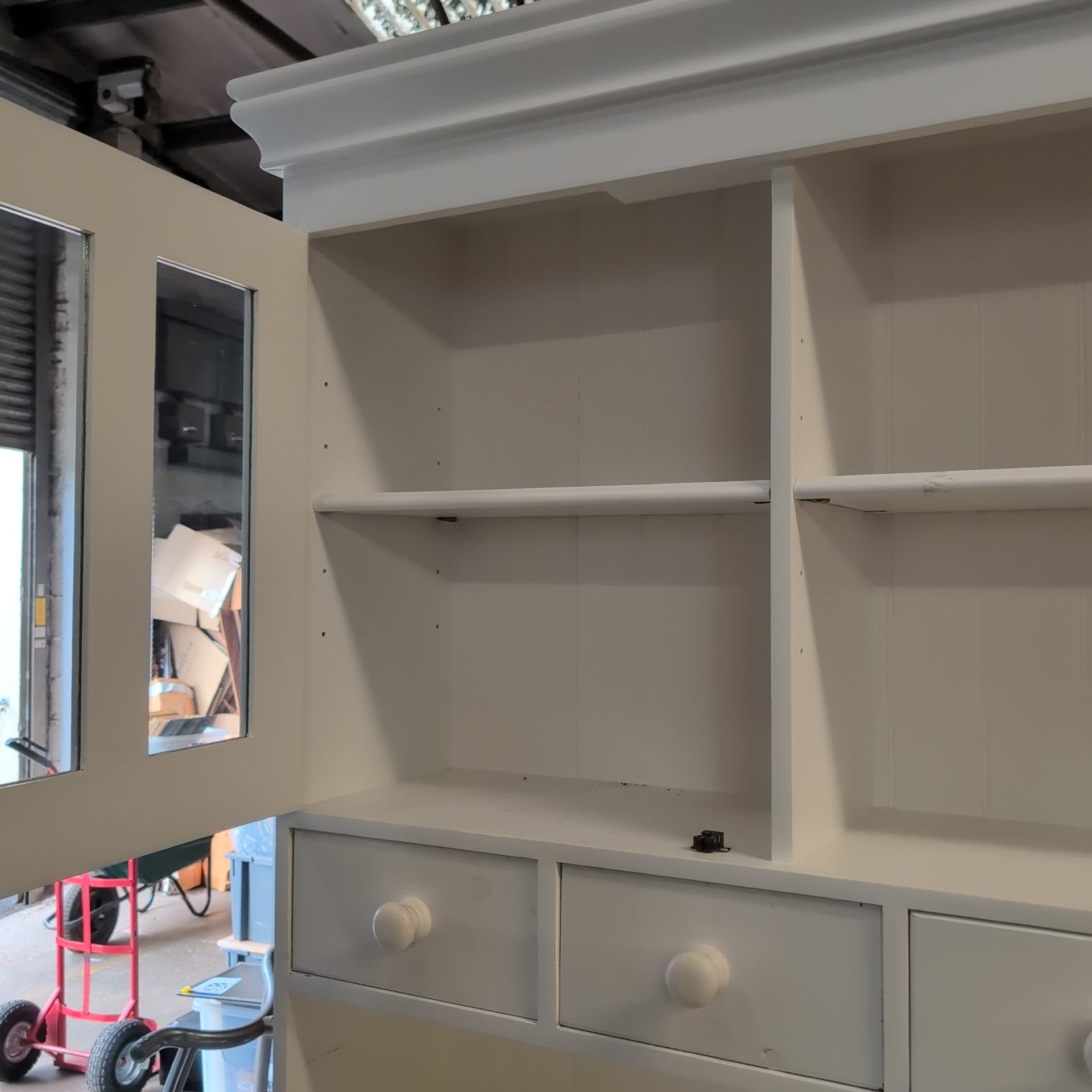 Dresser