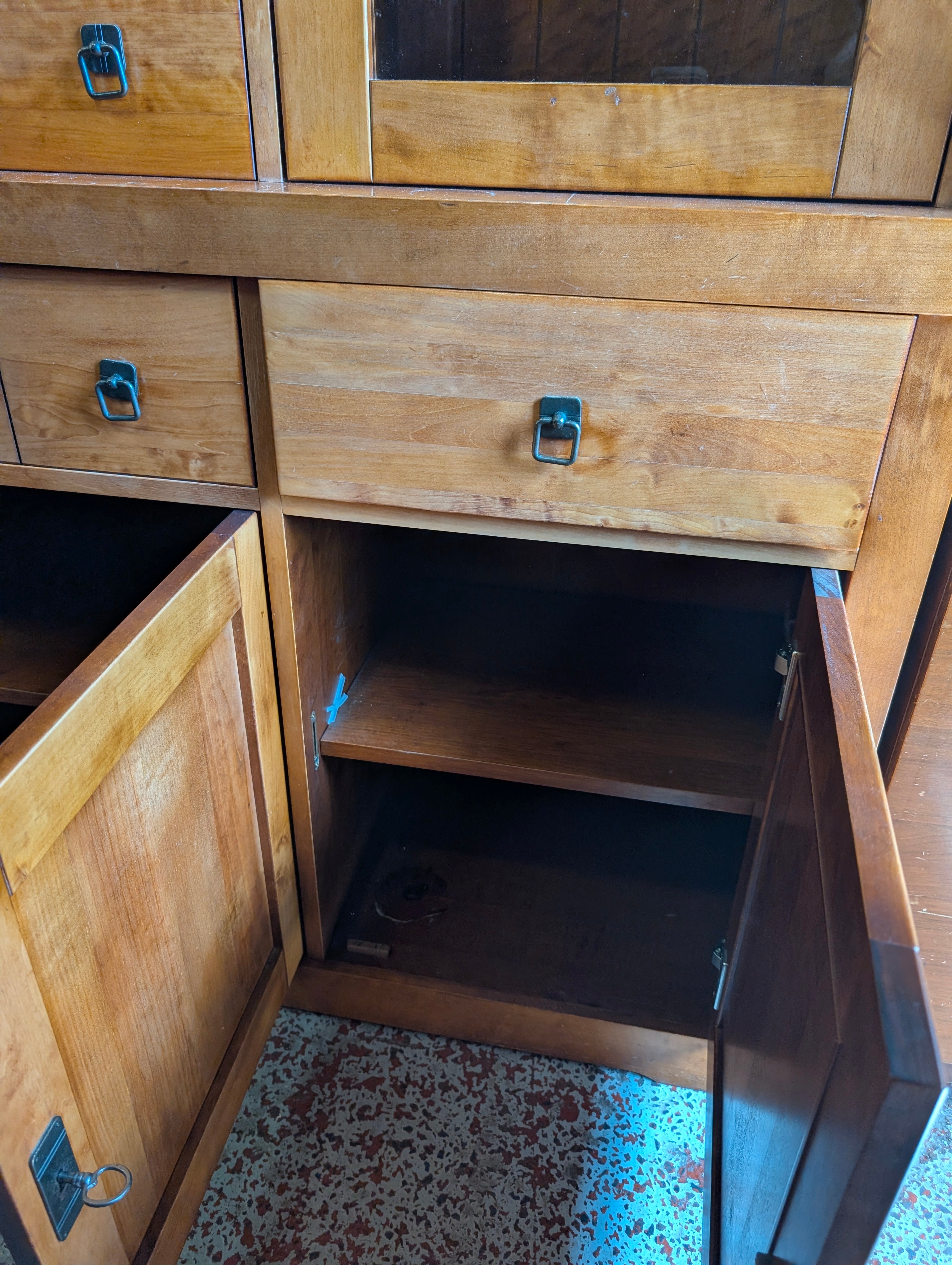 Dresser