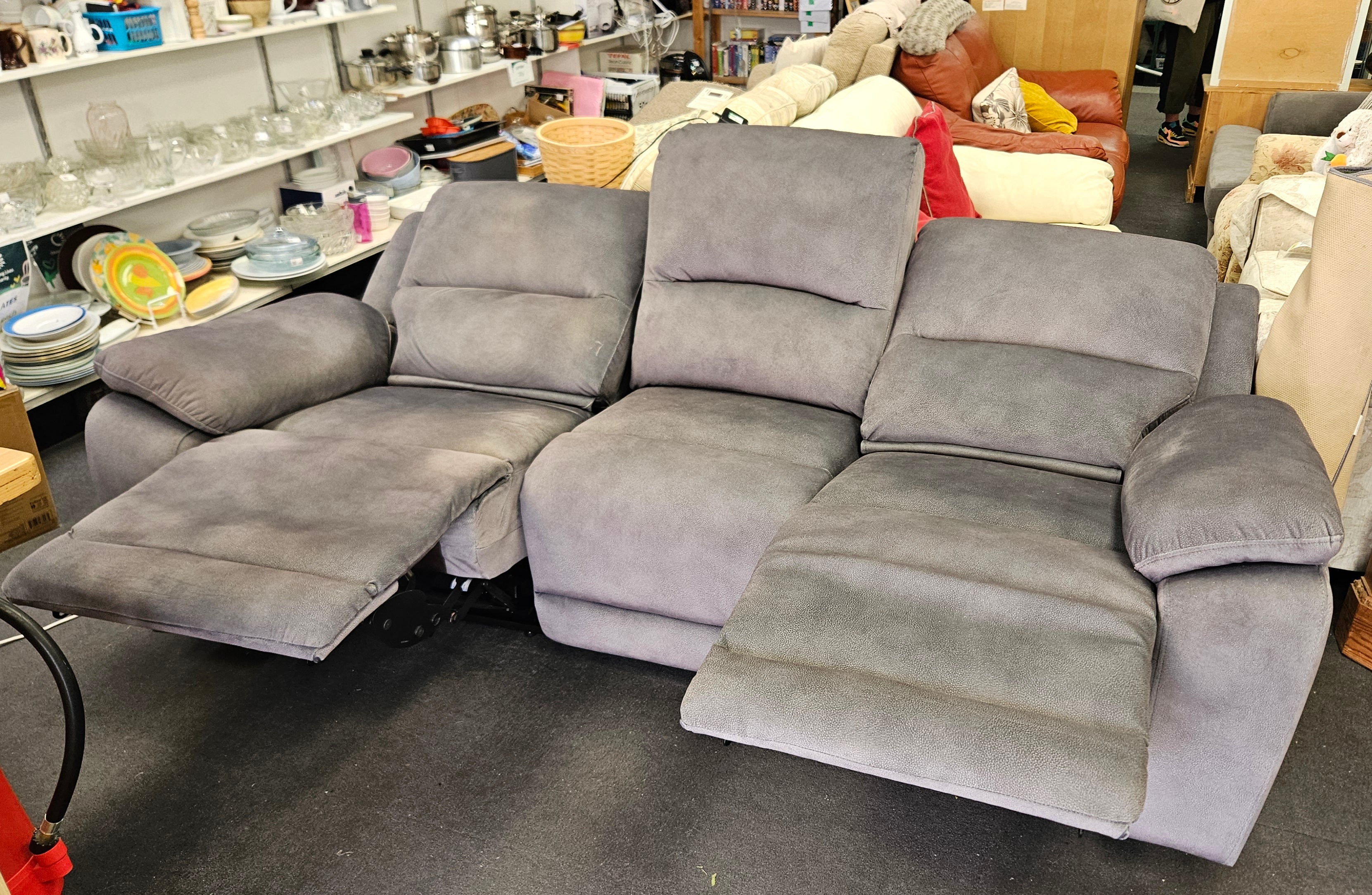 Electric reclining sofa