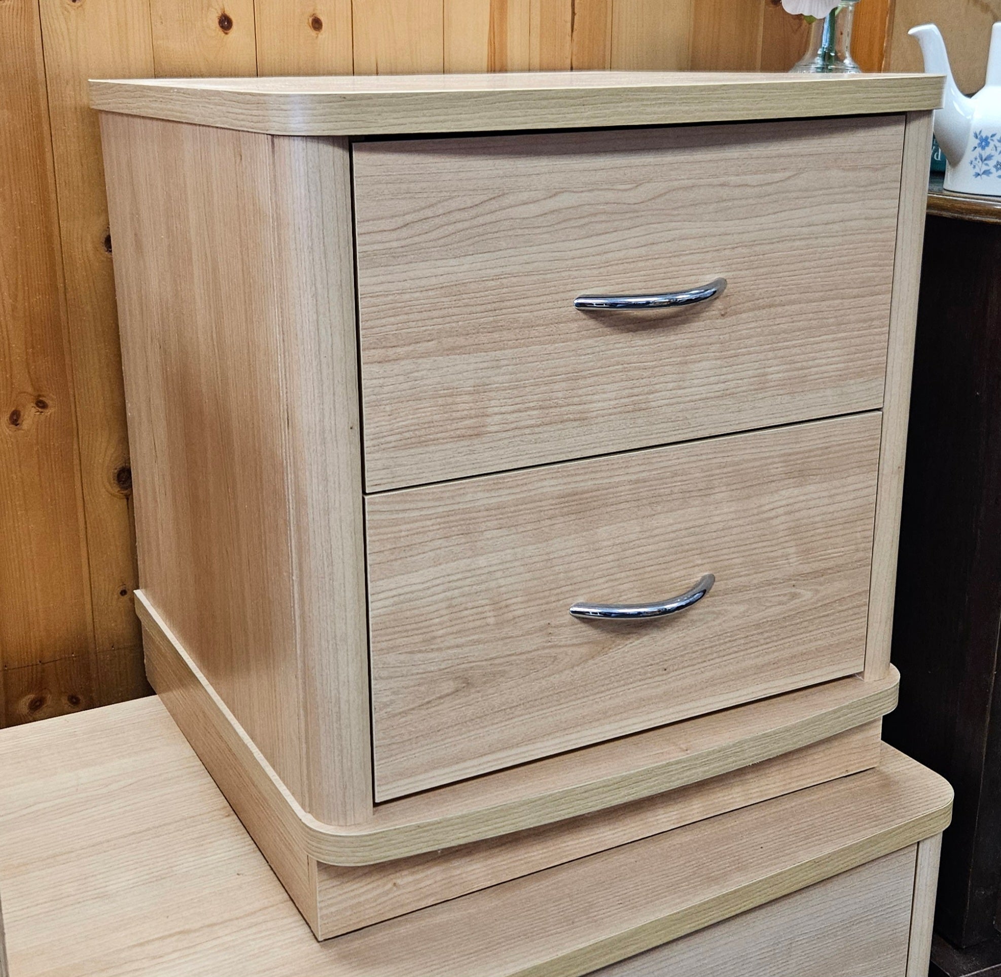 Bedside cabinet