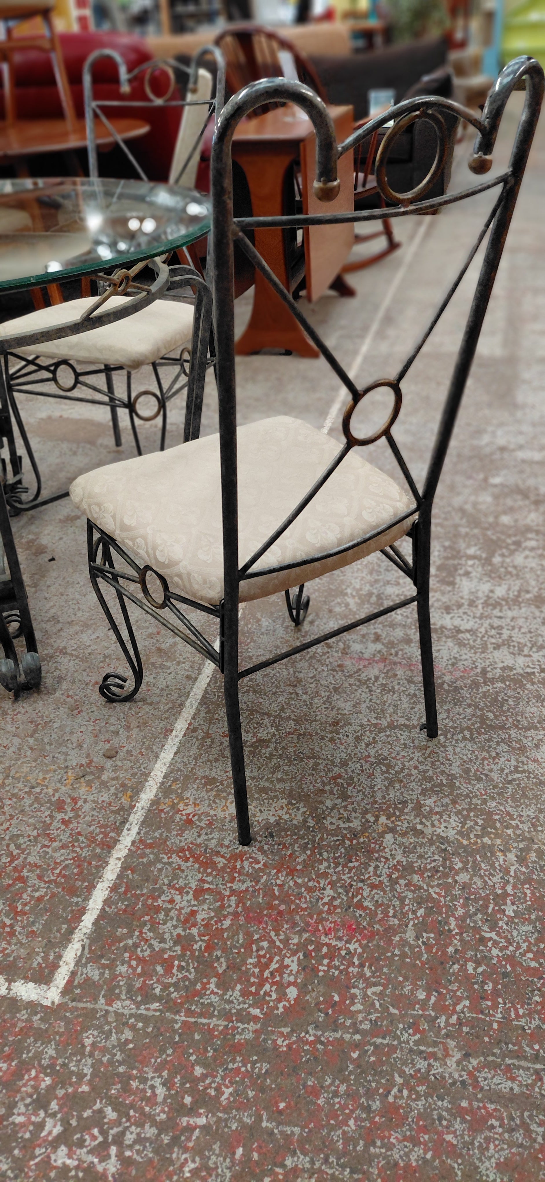 Glass Round Table And Chairs