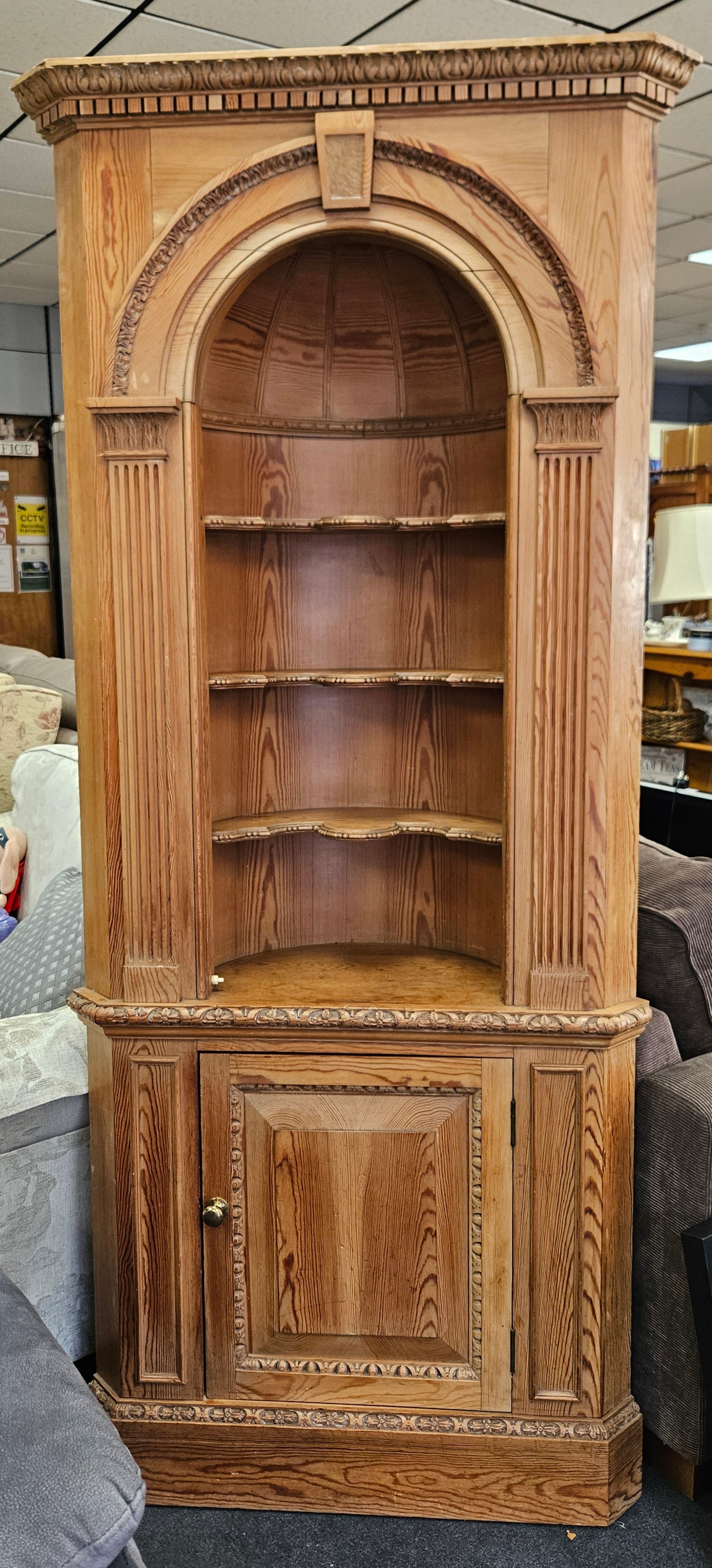 Georgian style corner unit