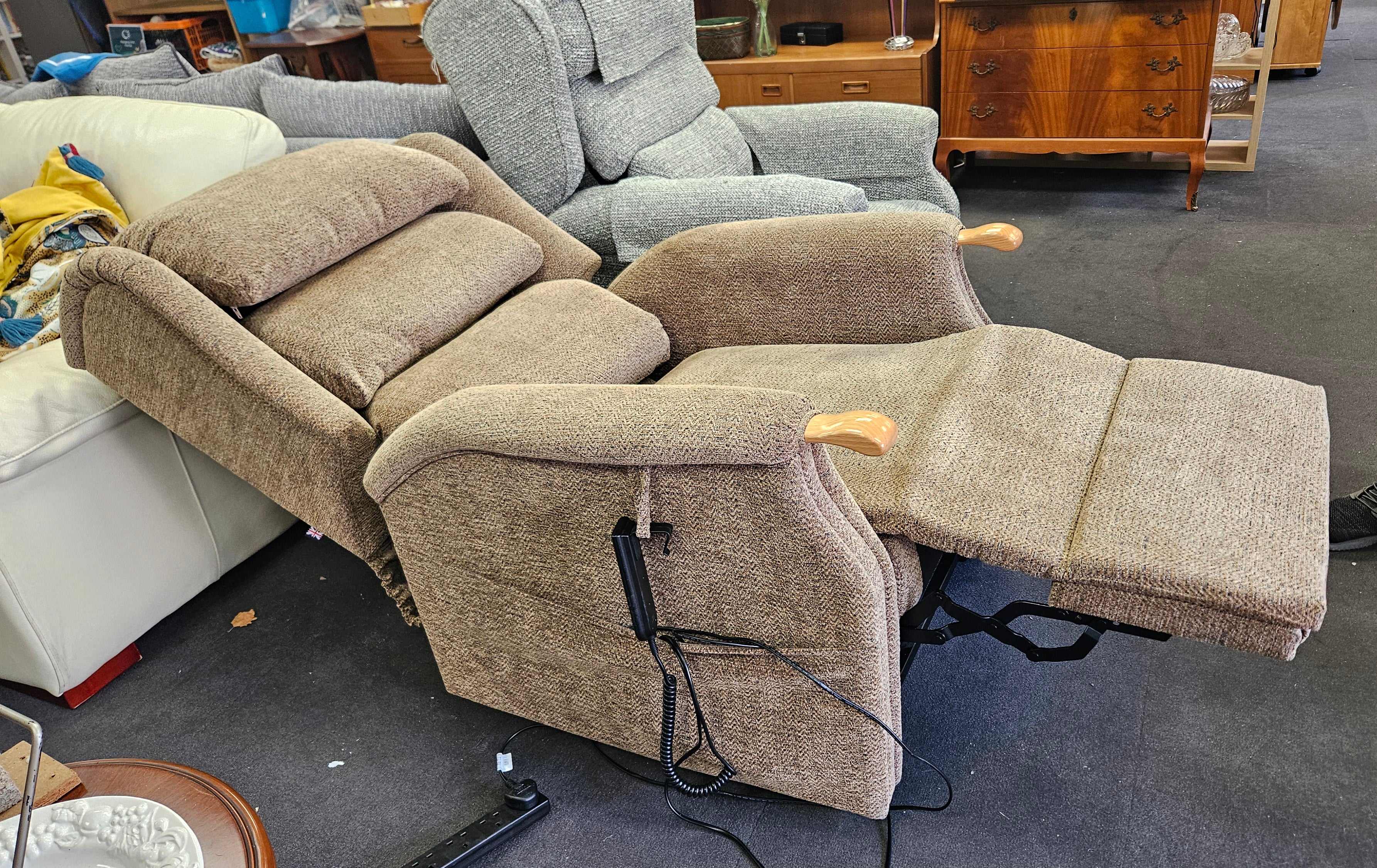 Rise & Recline Chair