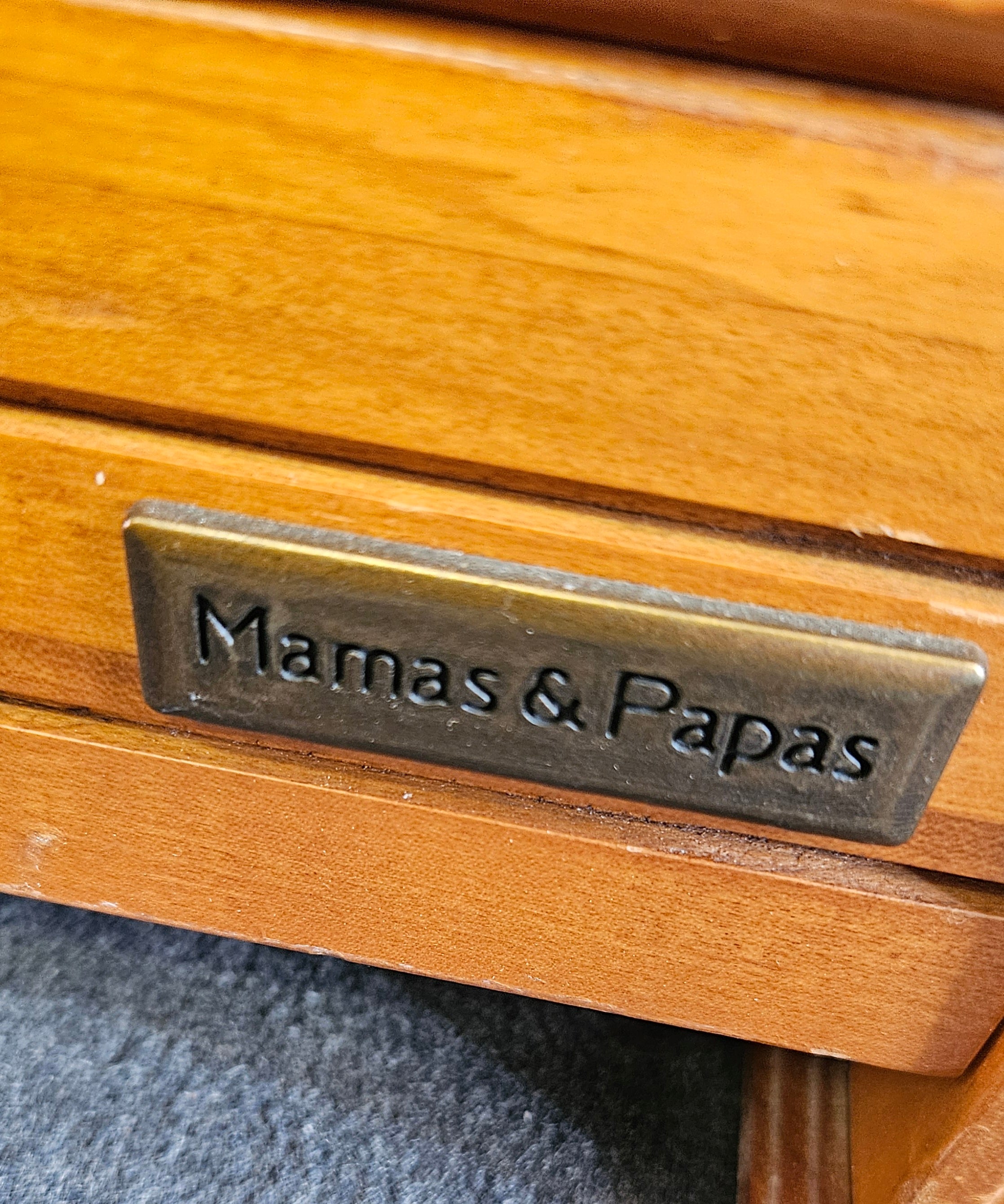 Chest of drawers