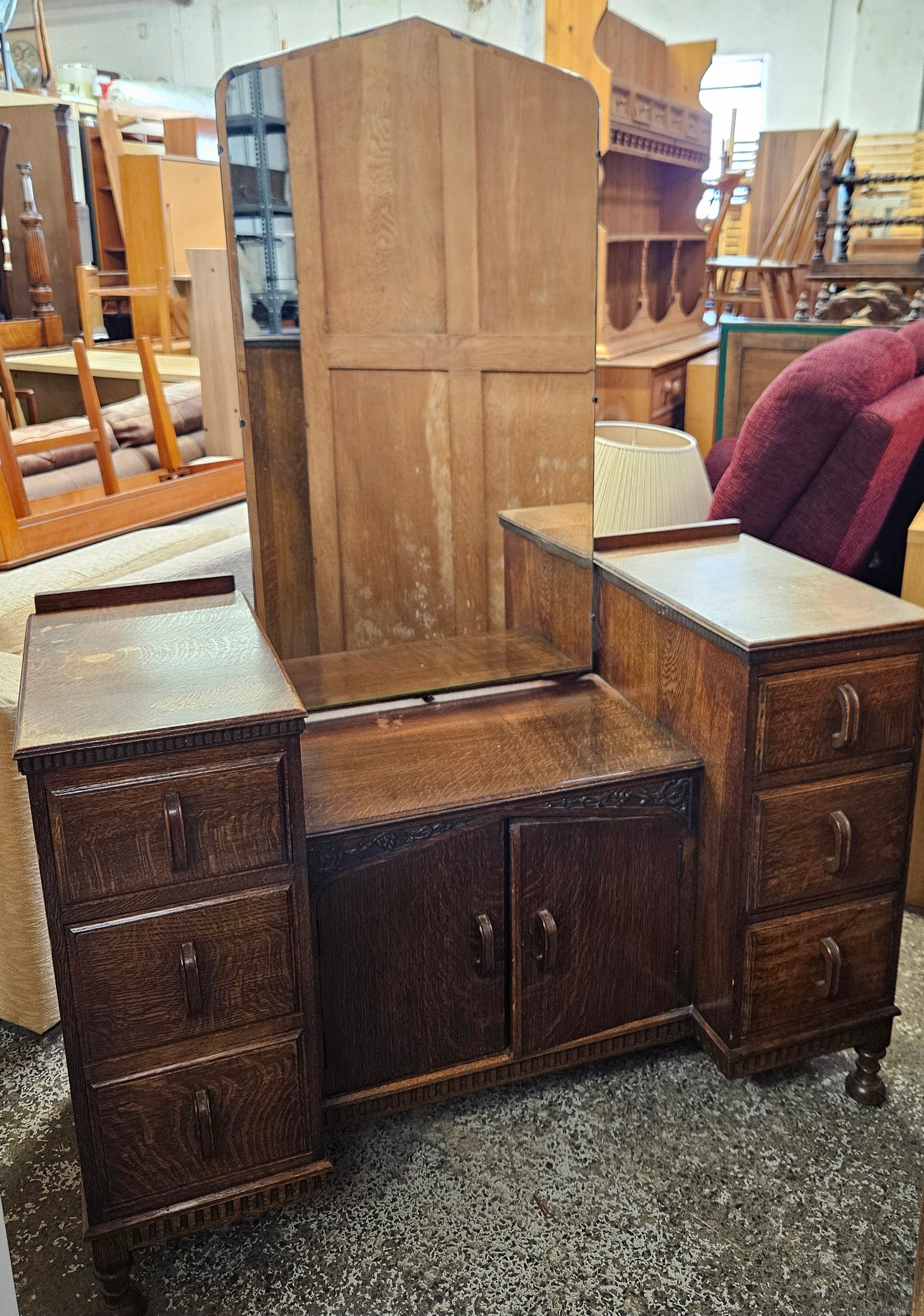 Dressing table