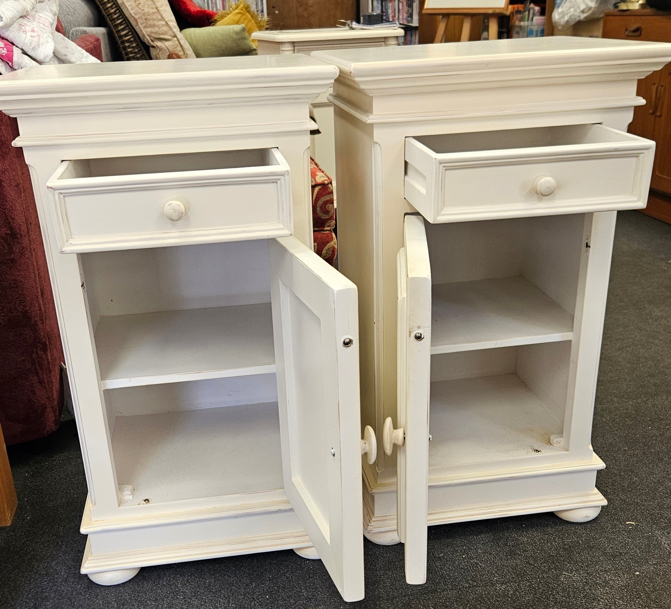 Pair of bedside cabinets
