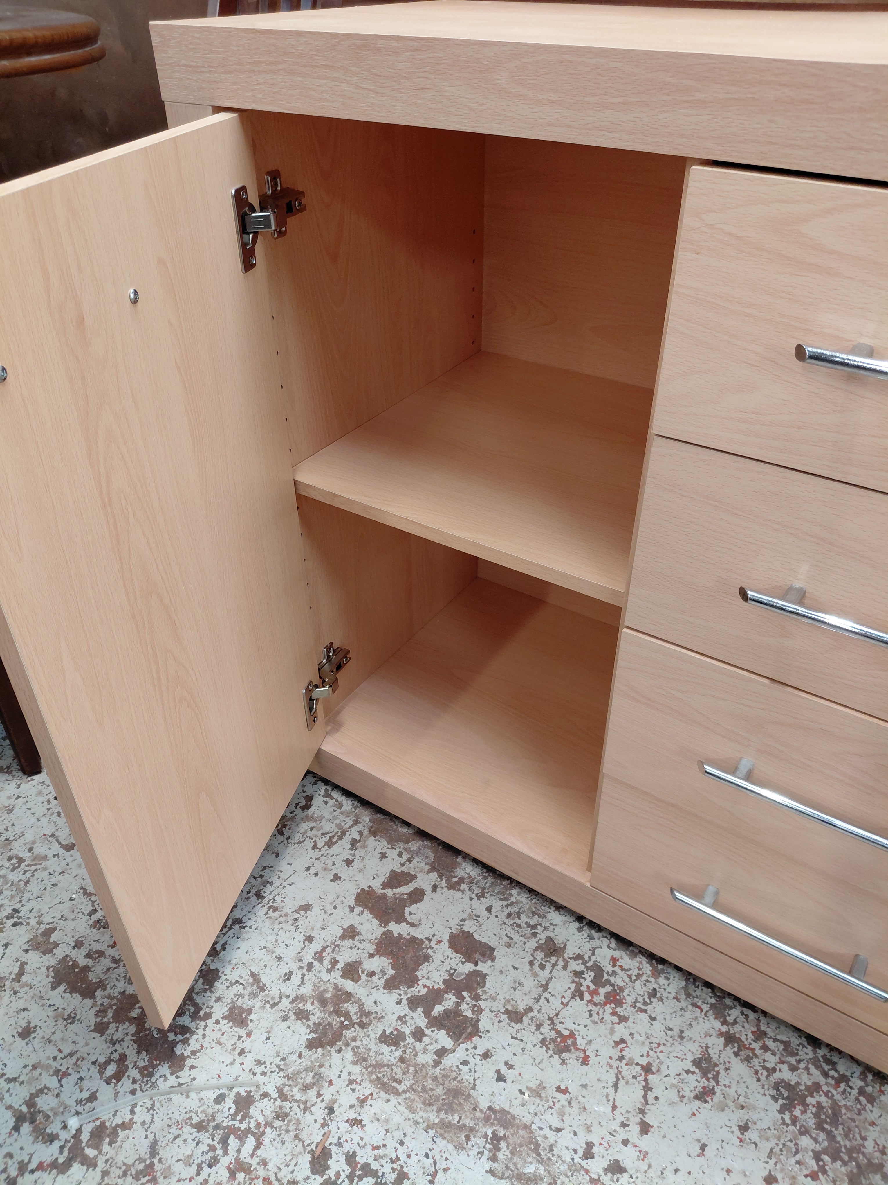 Sideboard