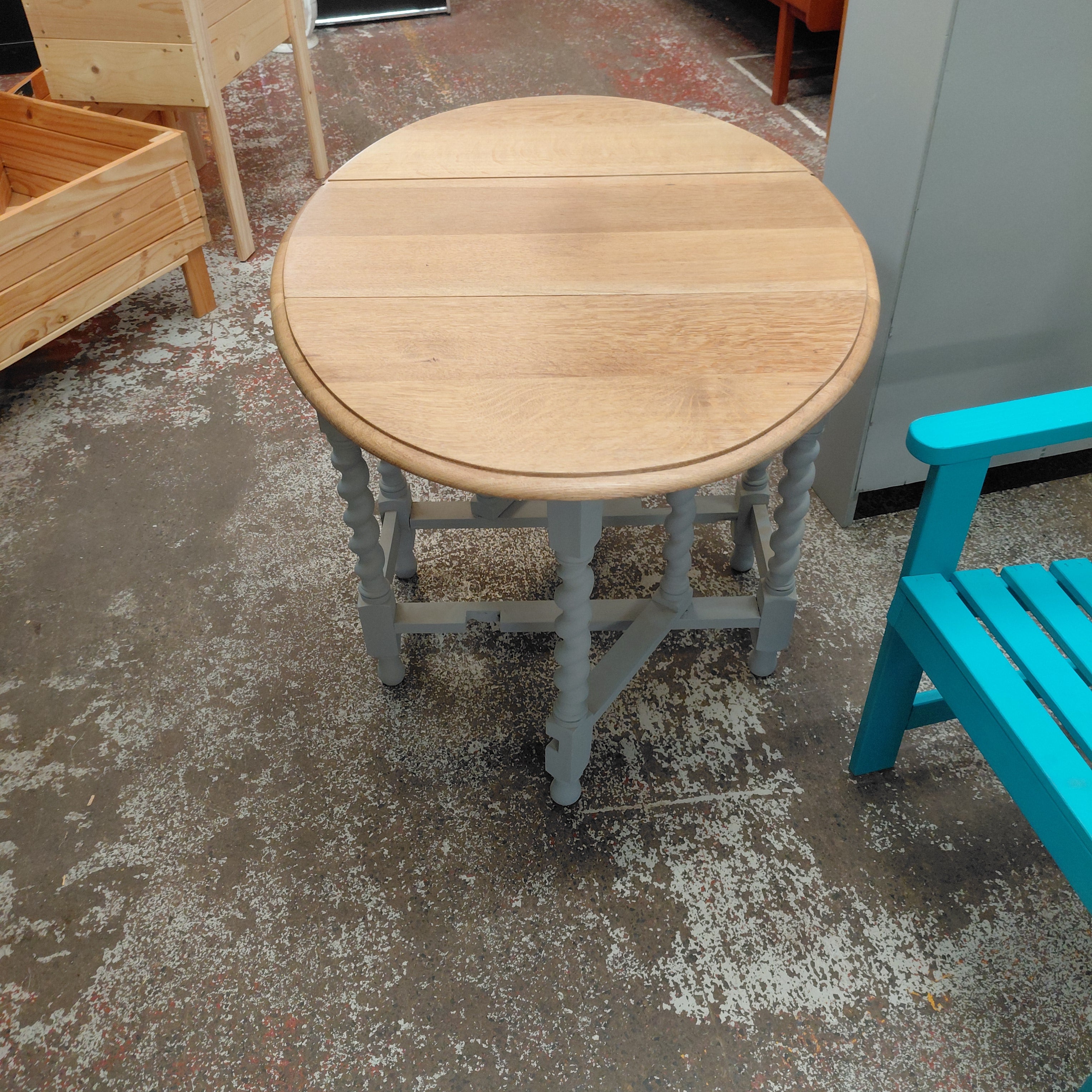HMP Bristol Drop Leaf Table