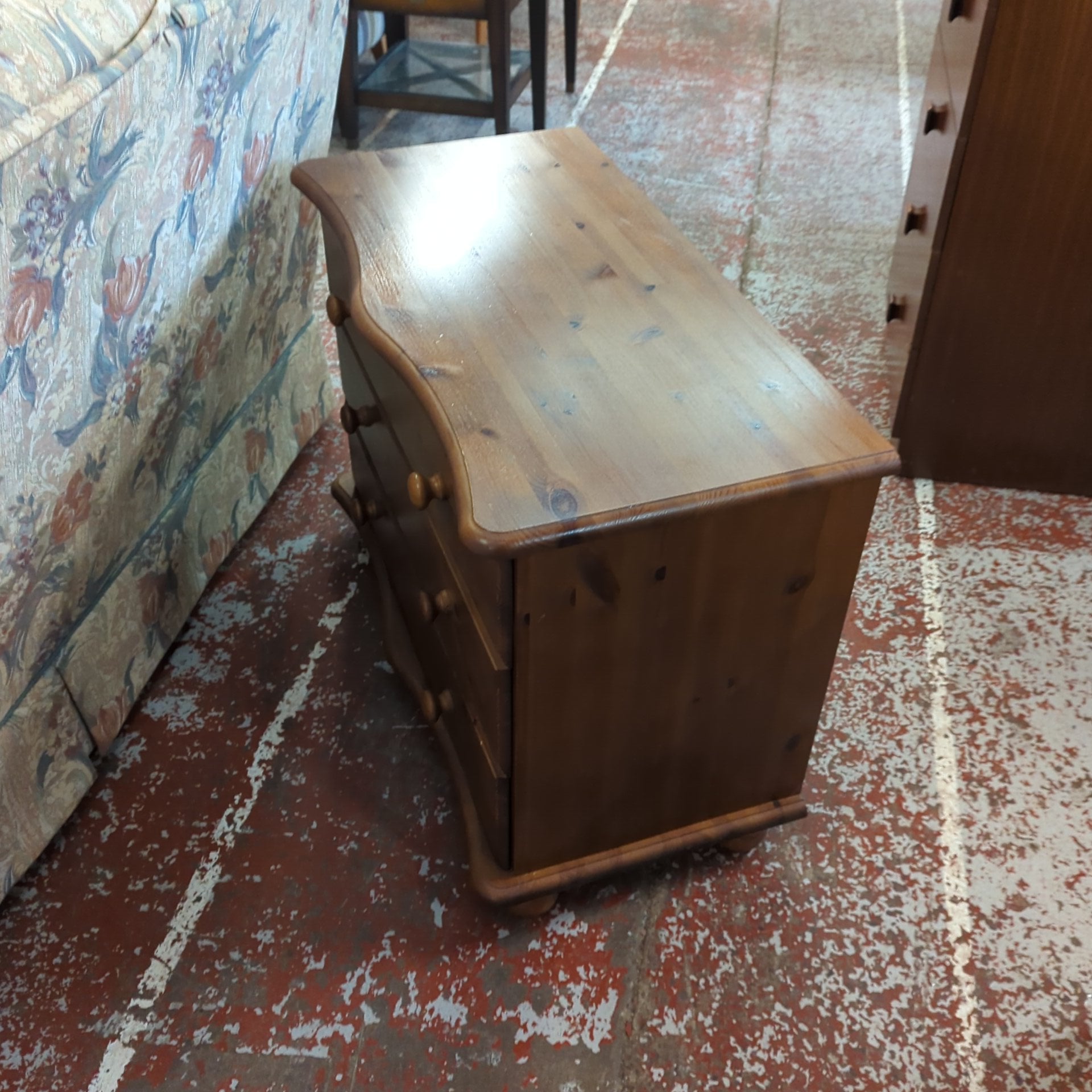 Pine Chest Of Drawers