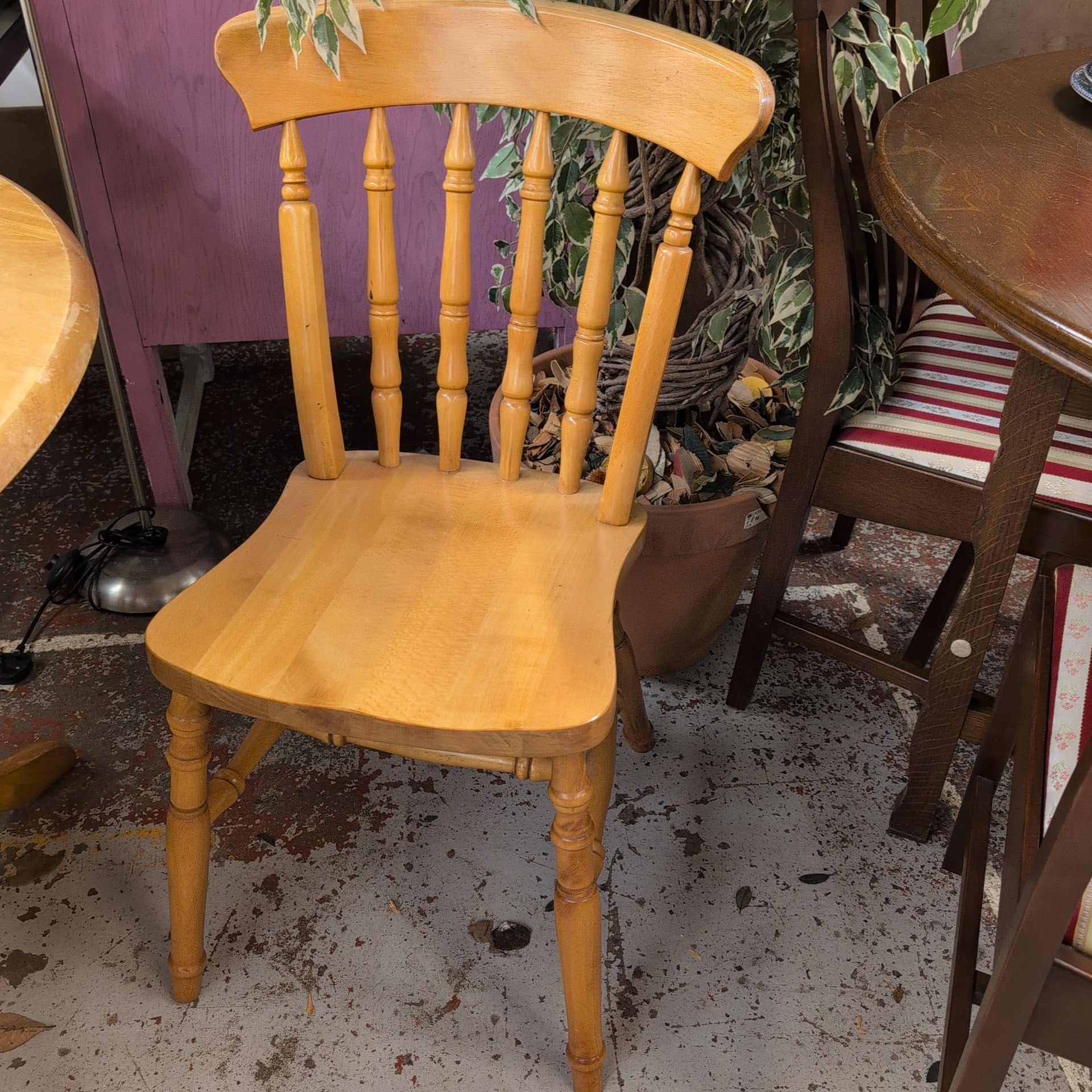 Table & Chairs