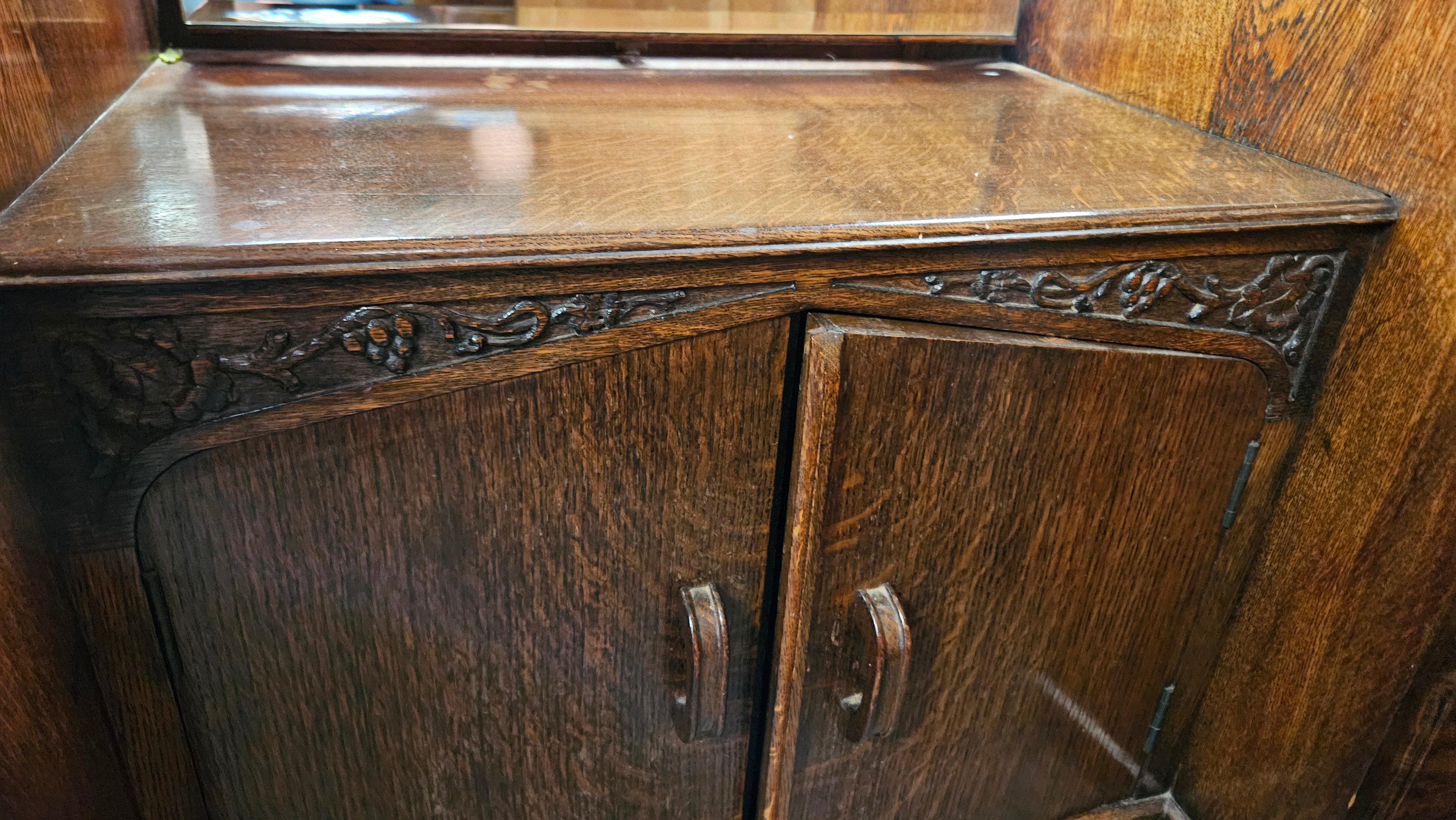 Dressing table
