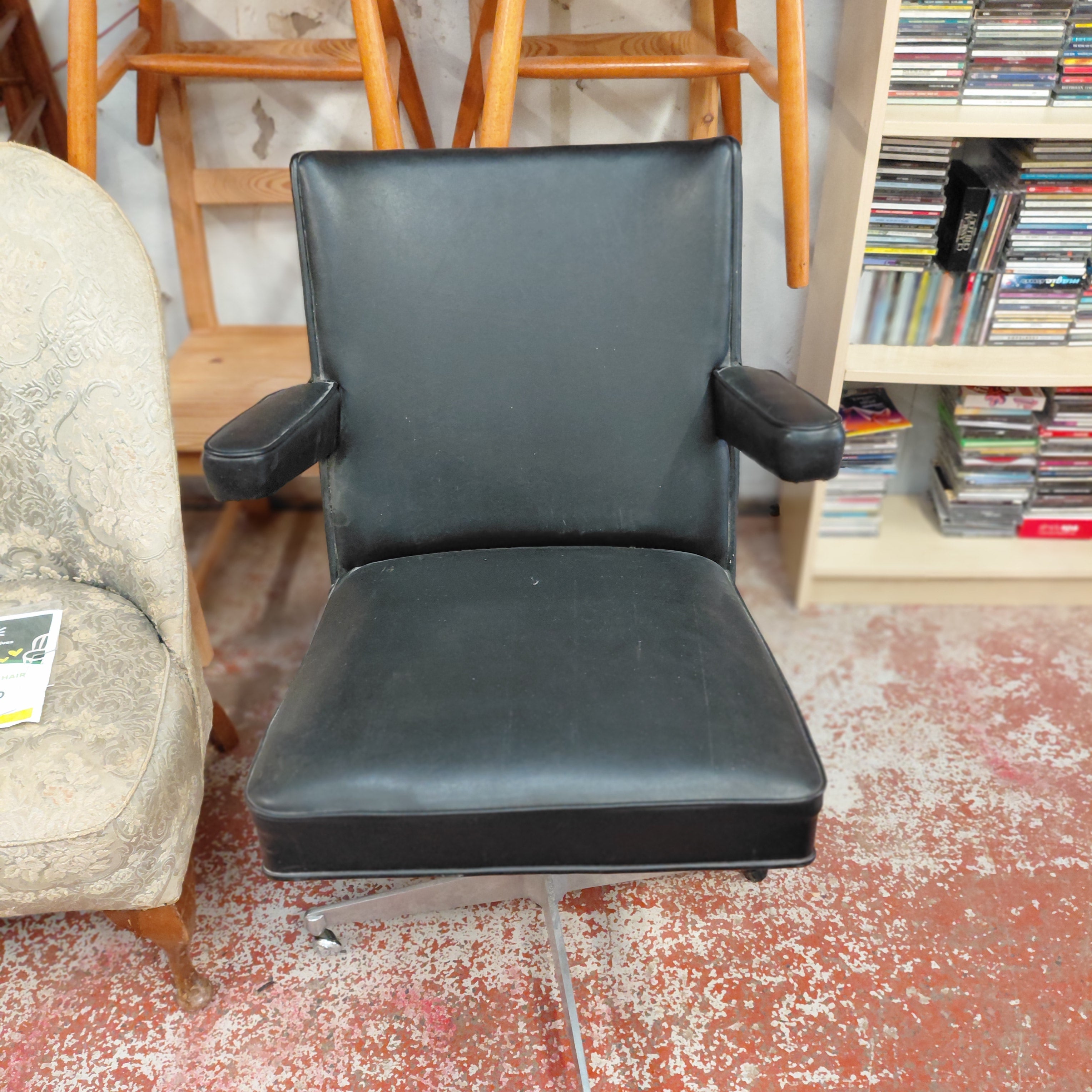 1960s Thonet Swivel Chair