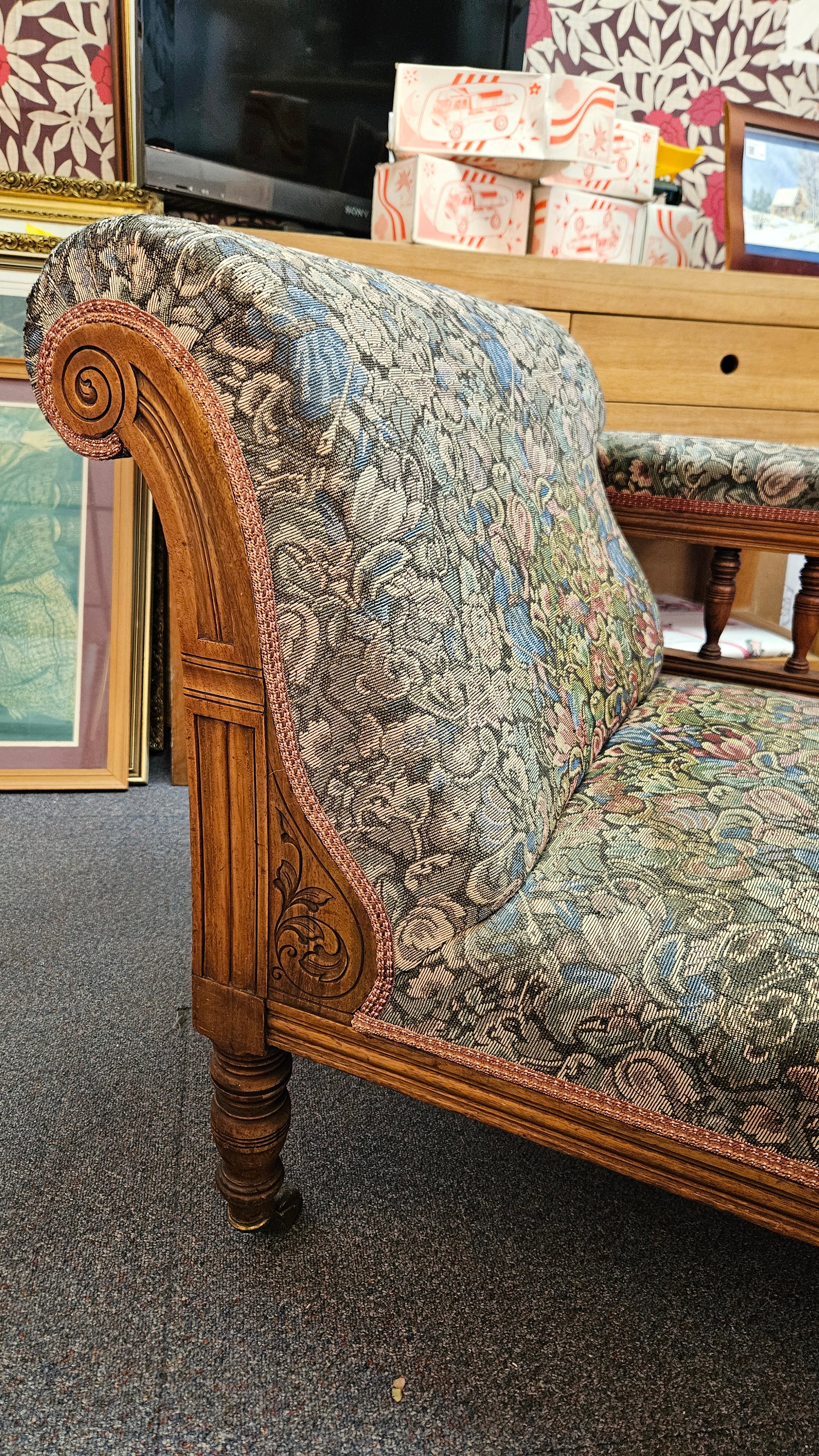 Chaise longue