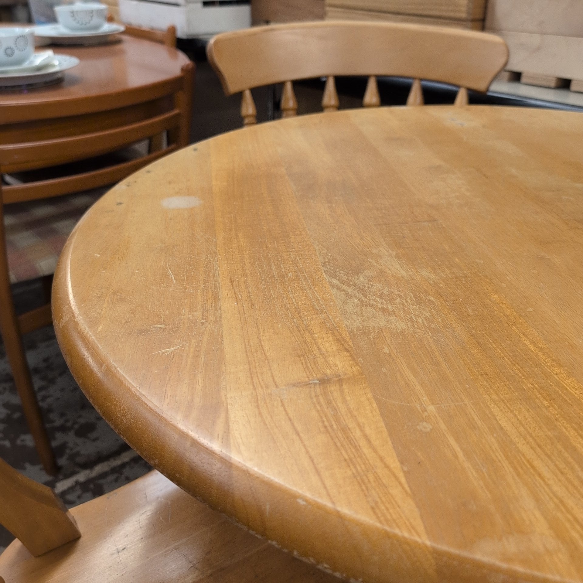 Table & Chairs