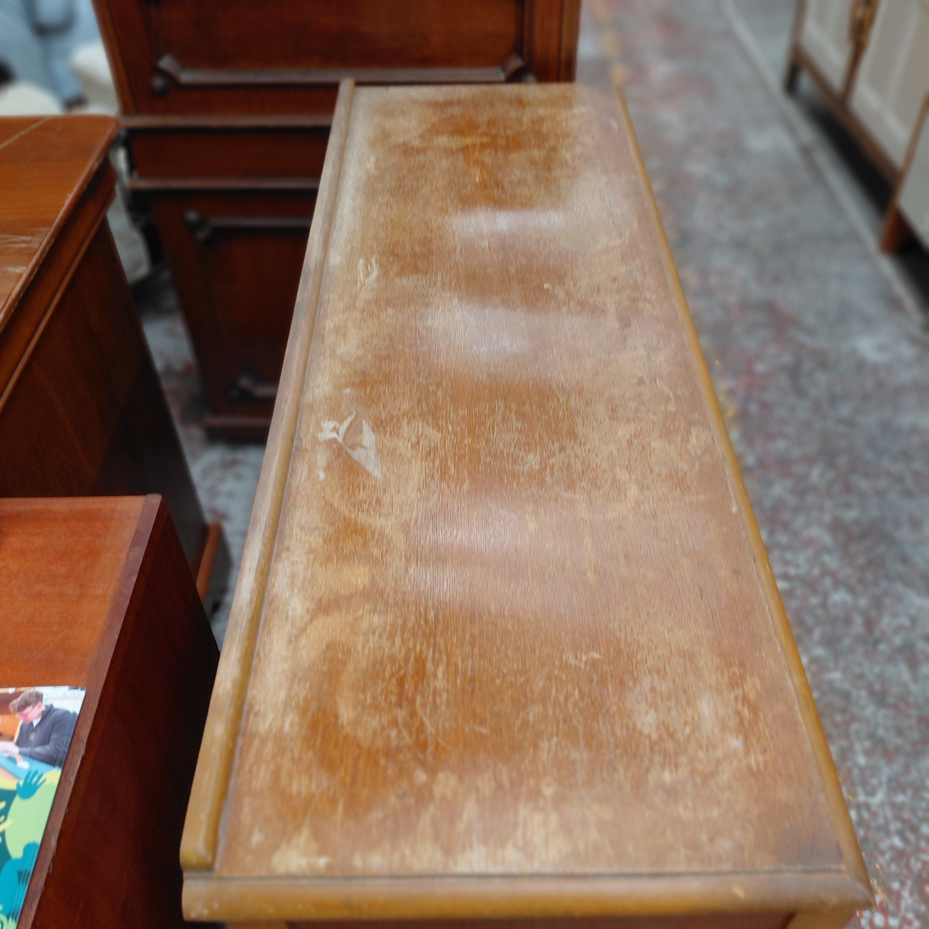 Sideboard
