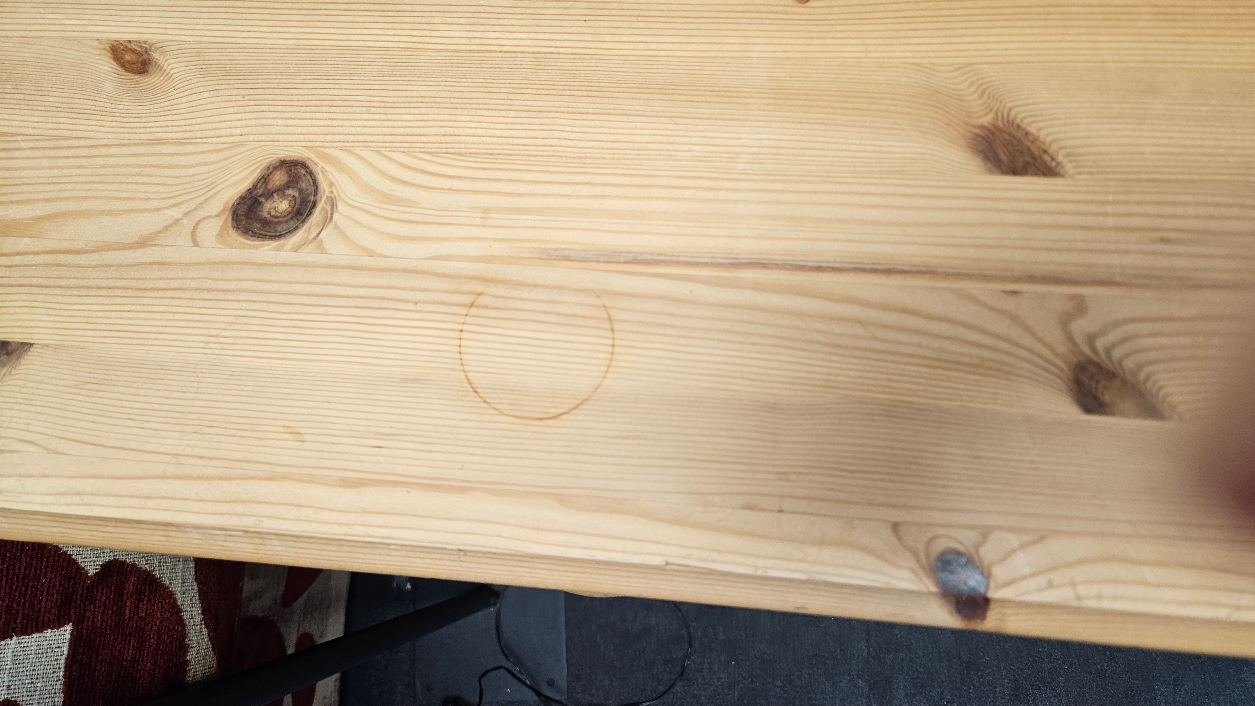 Pine chest of drawers