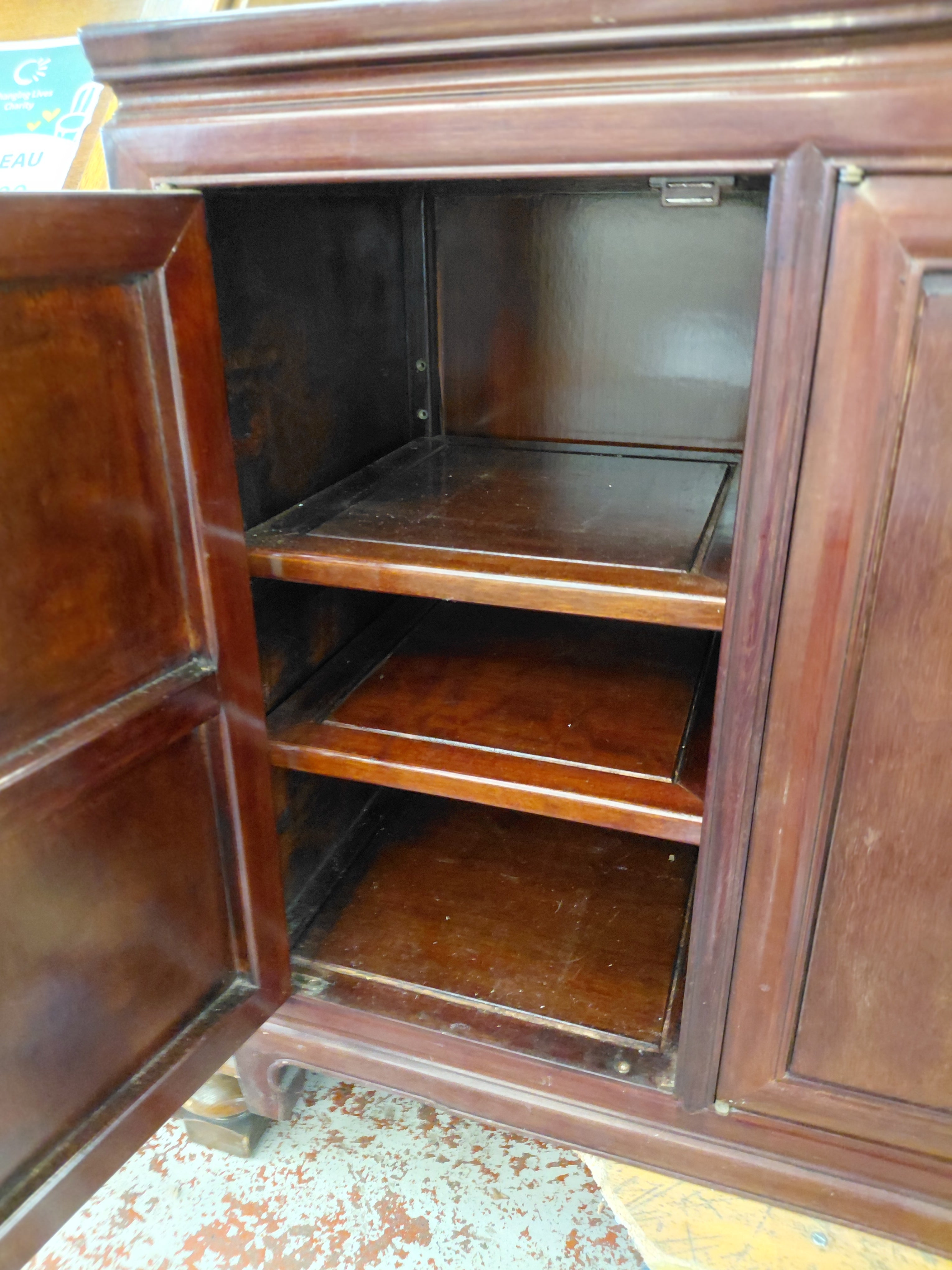 Sideboard