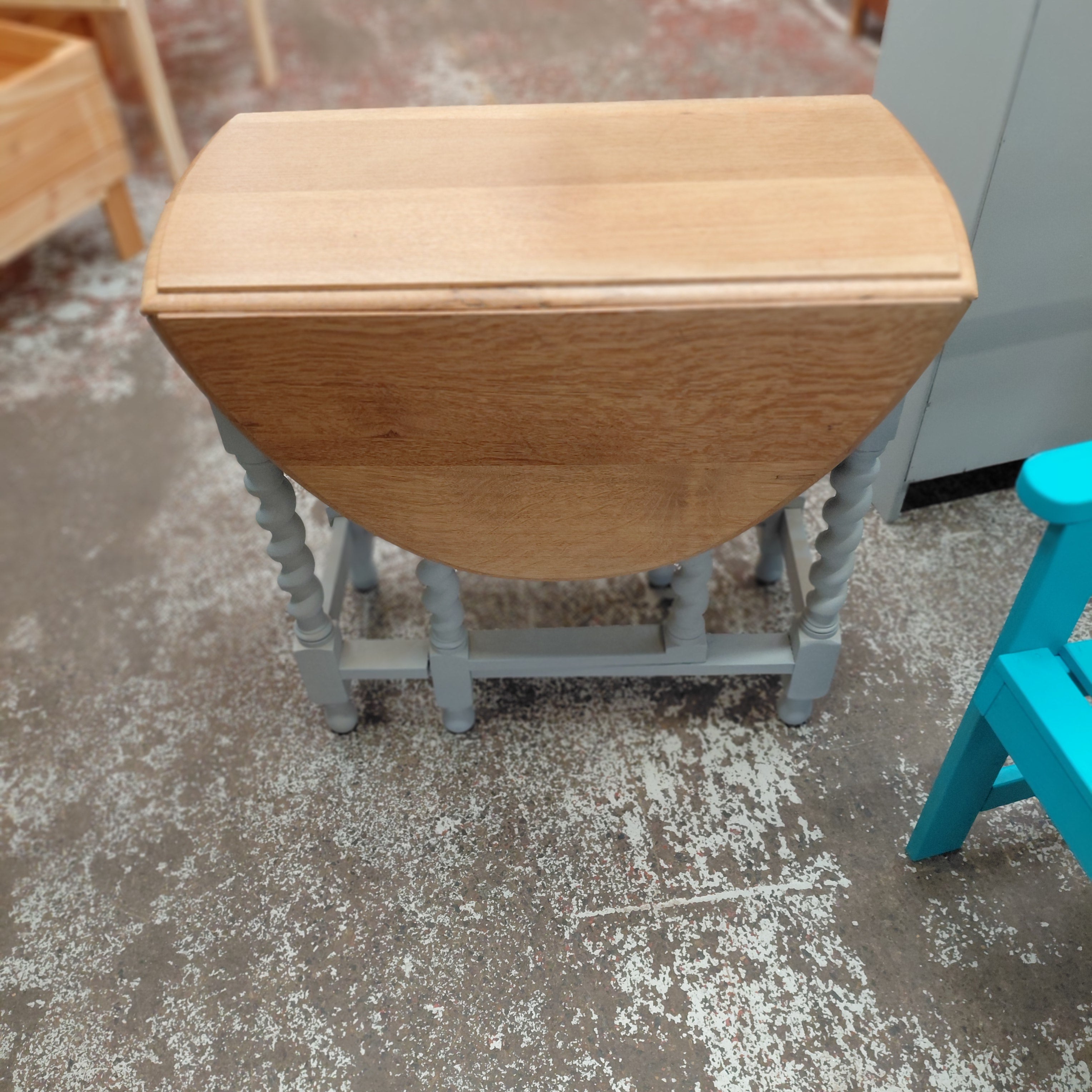 HMP Bristol Drop Leaf Table