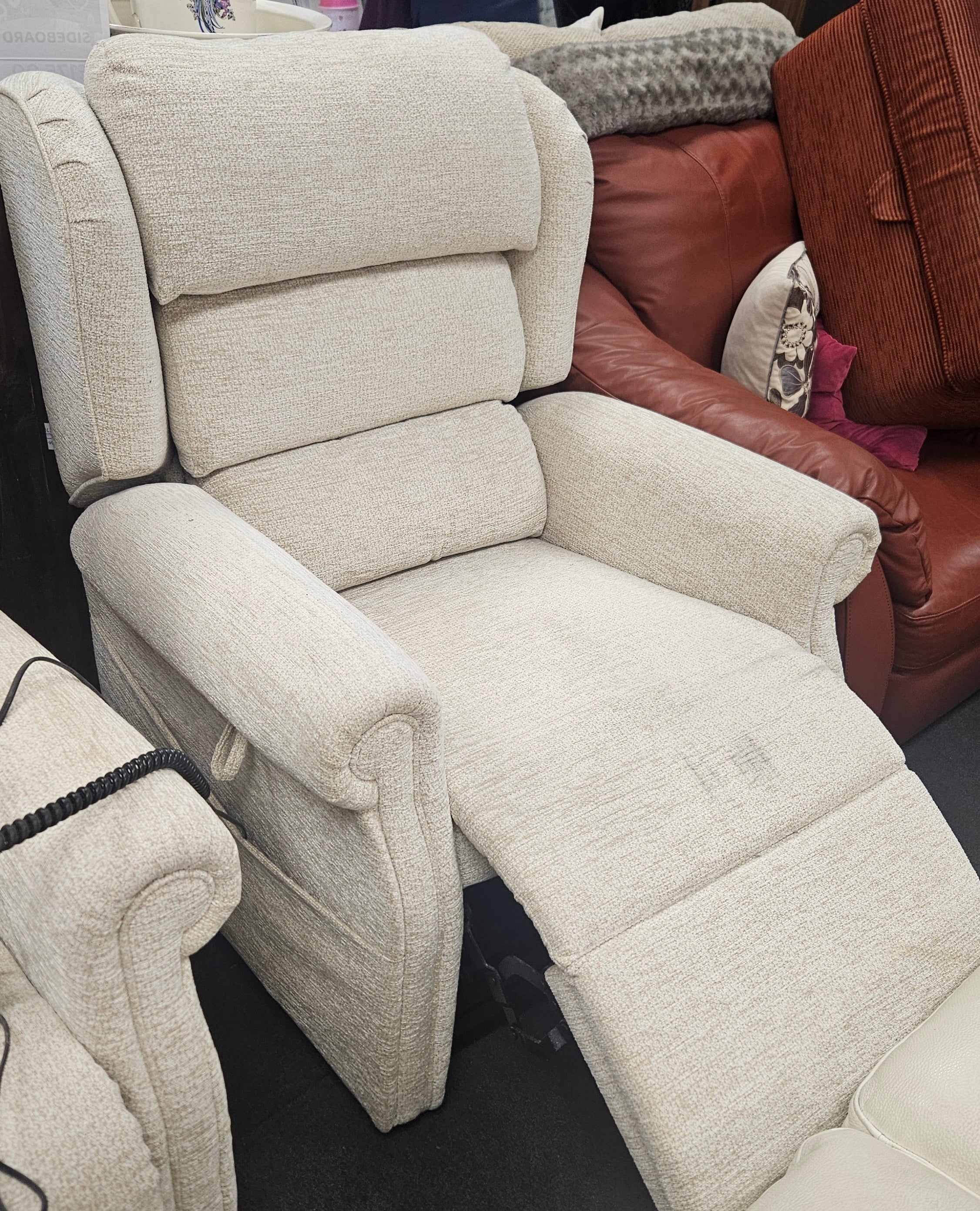 Rise and recline chair