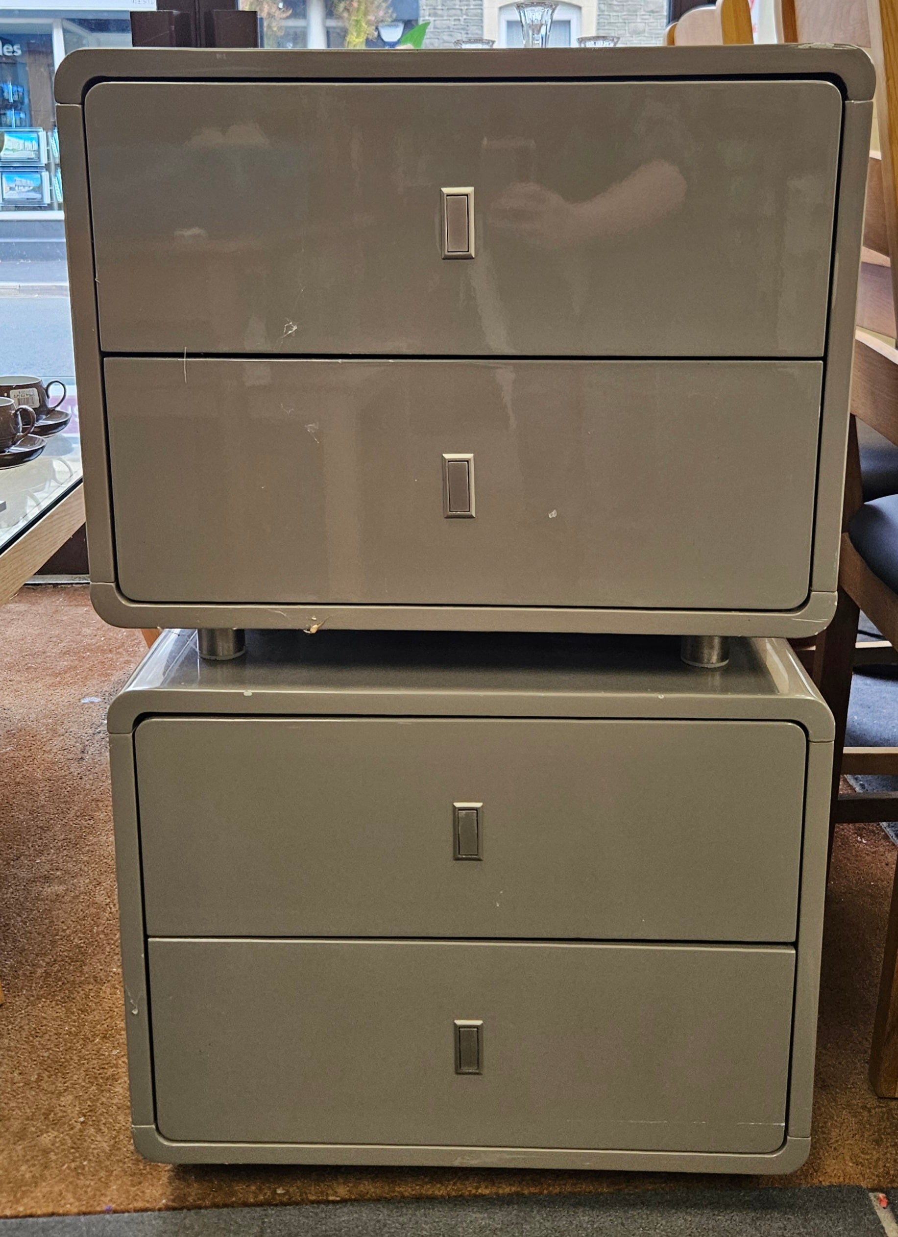Pair of bedside cabinets