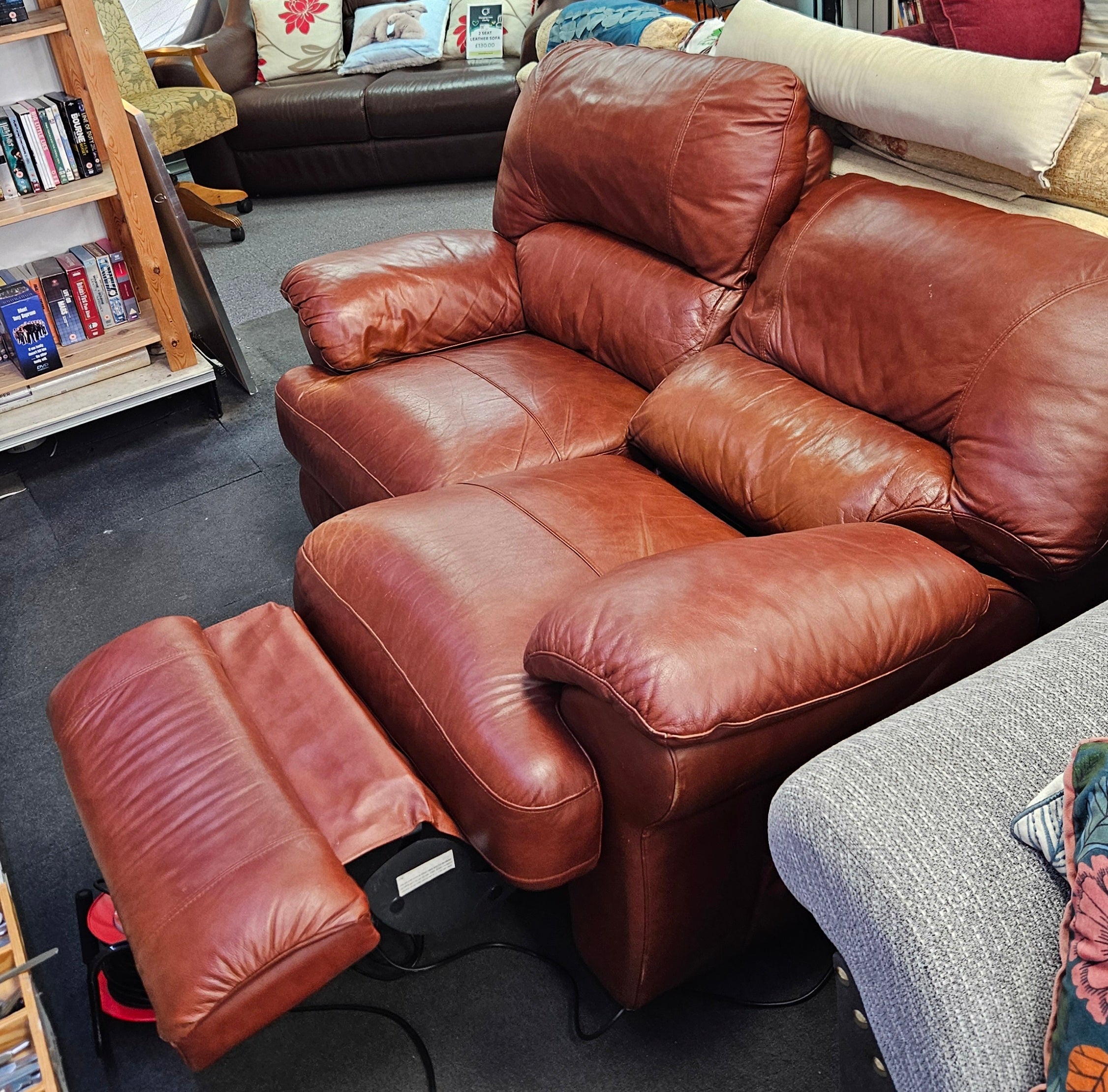 Reclining sofa