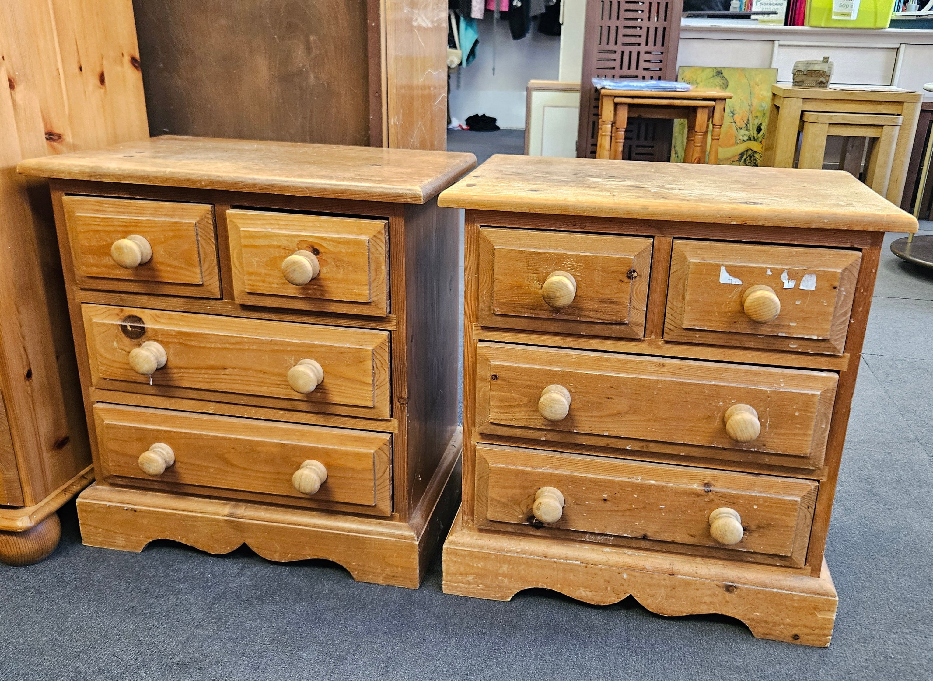 Pair of bedside cabinets