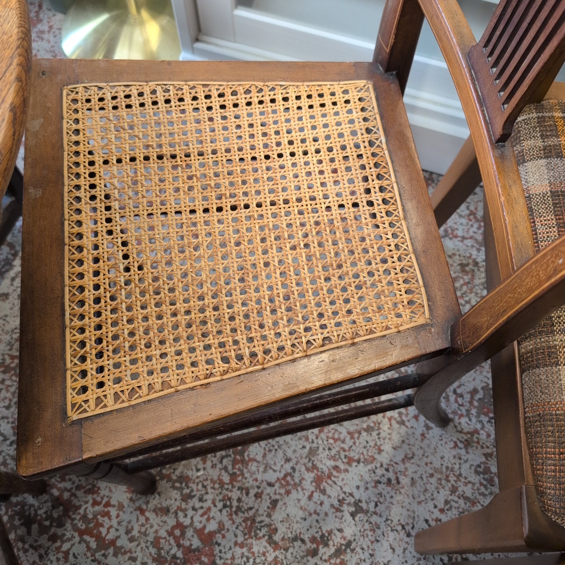 Table & Chairs