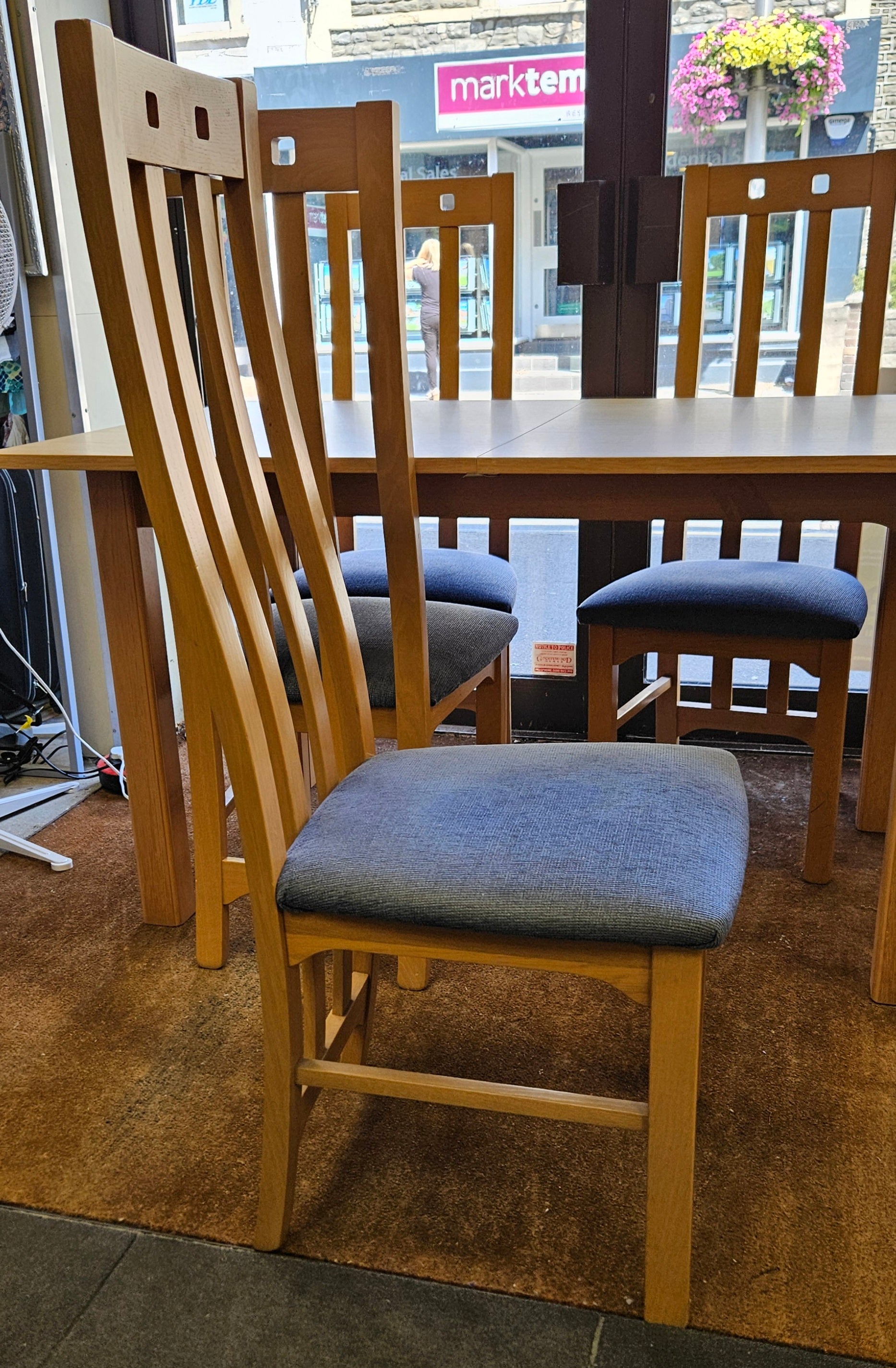 Table & 4 chairs