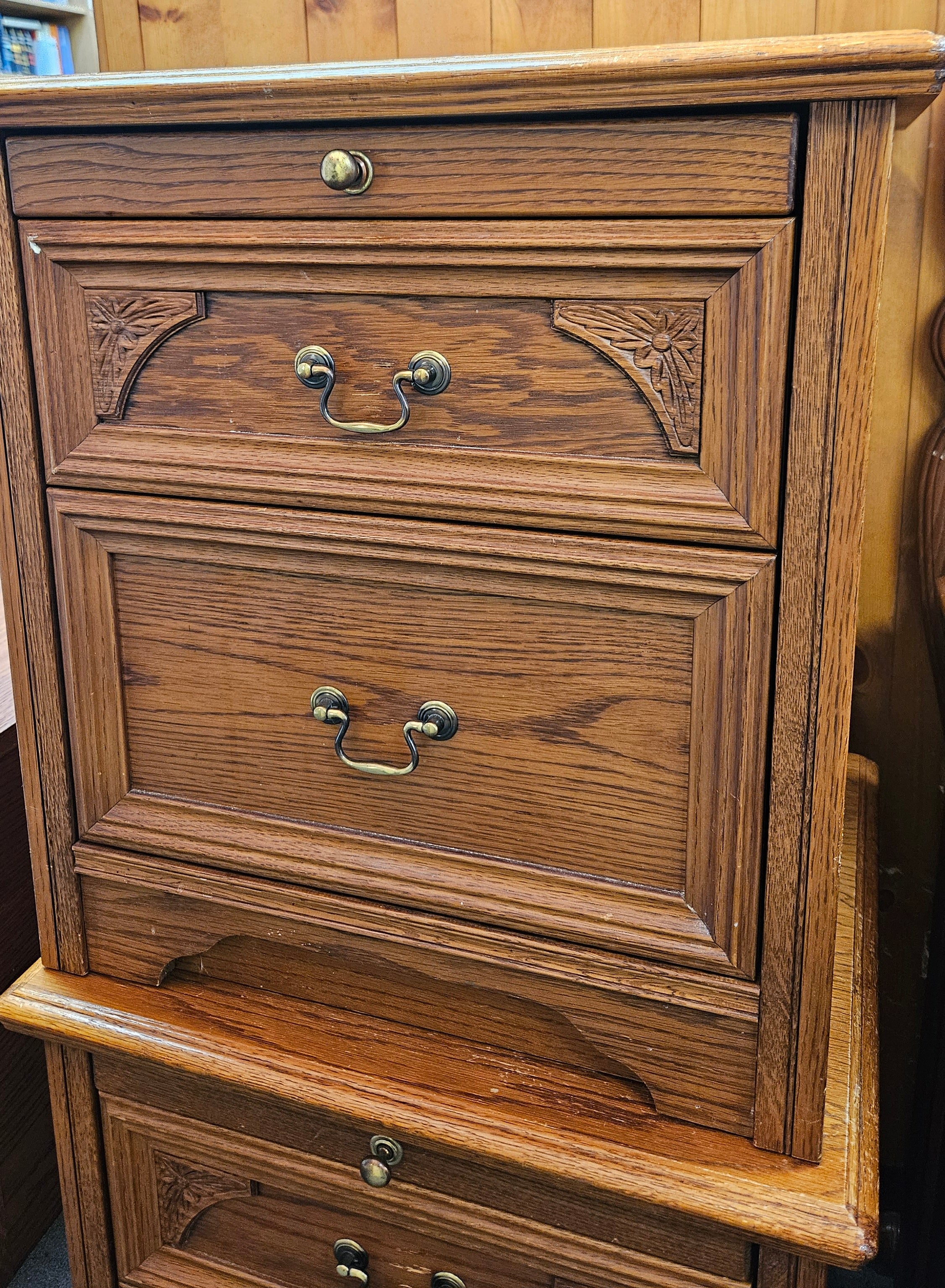 Pair of bedside cabinets