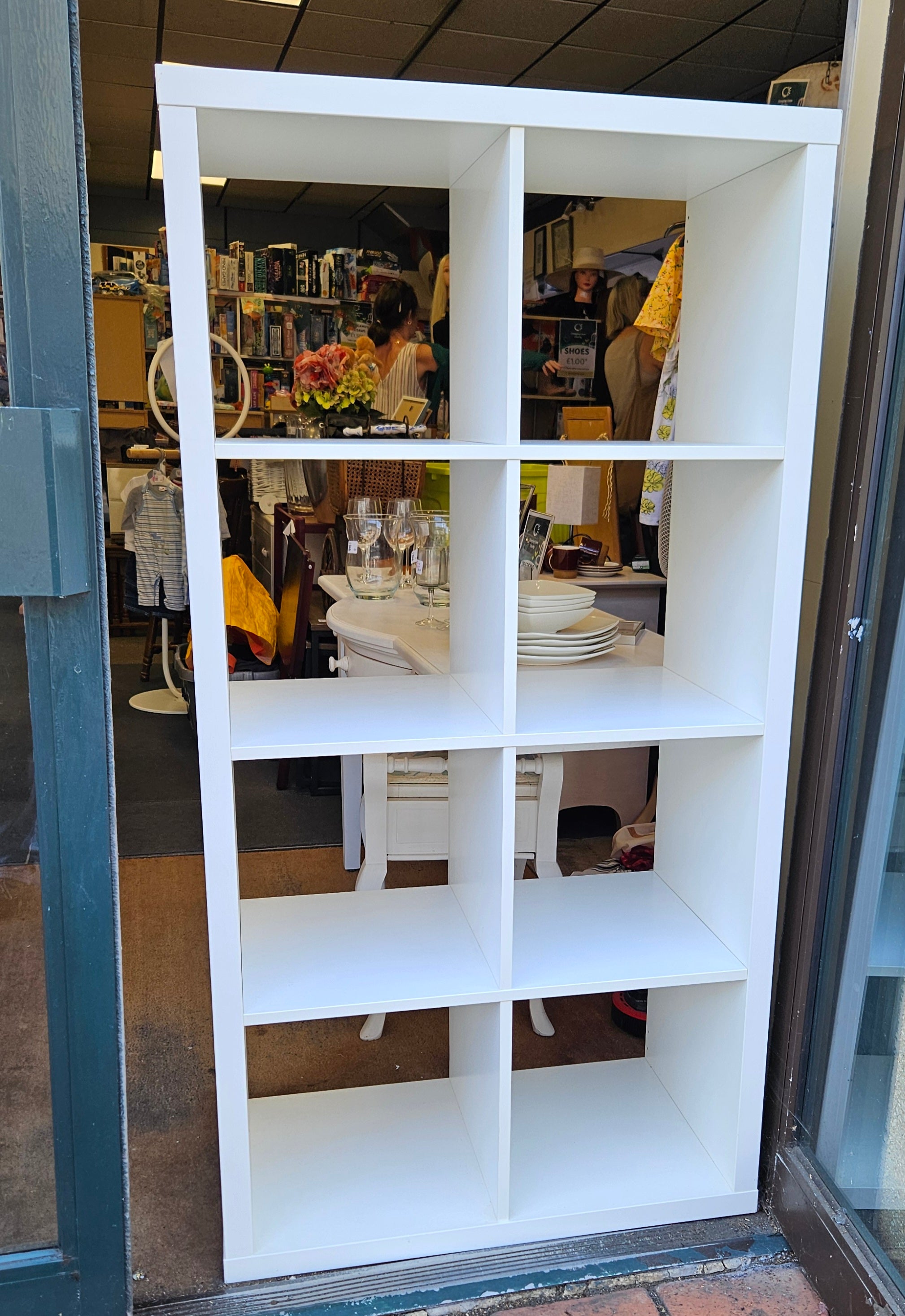 Cube storage unit