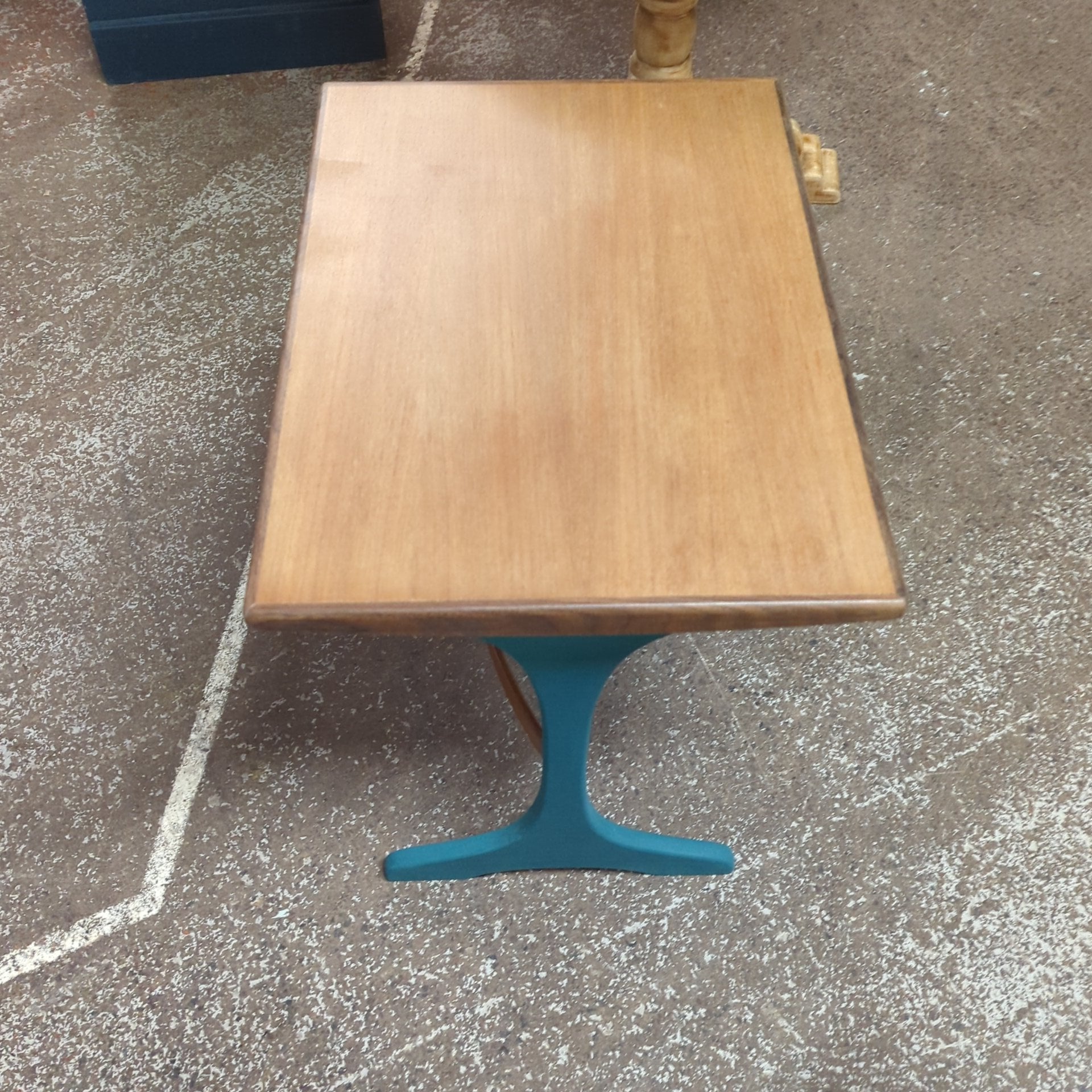 HMP Side table