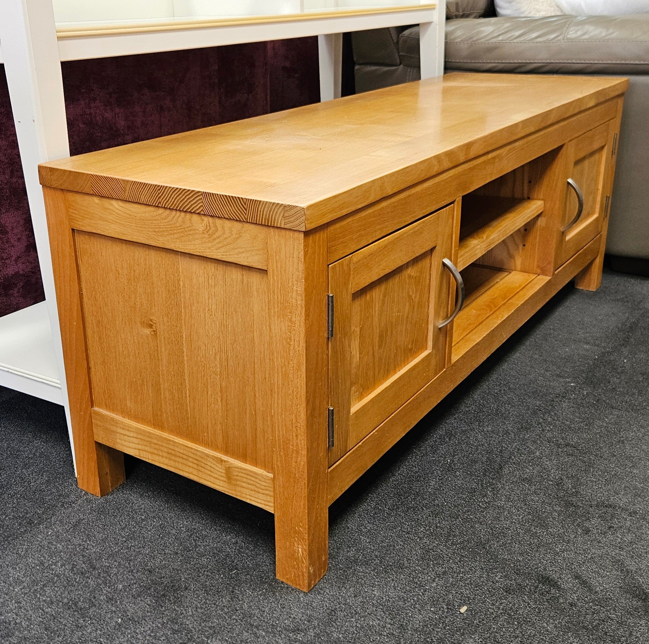 Tv unit