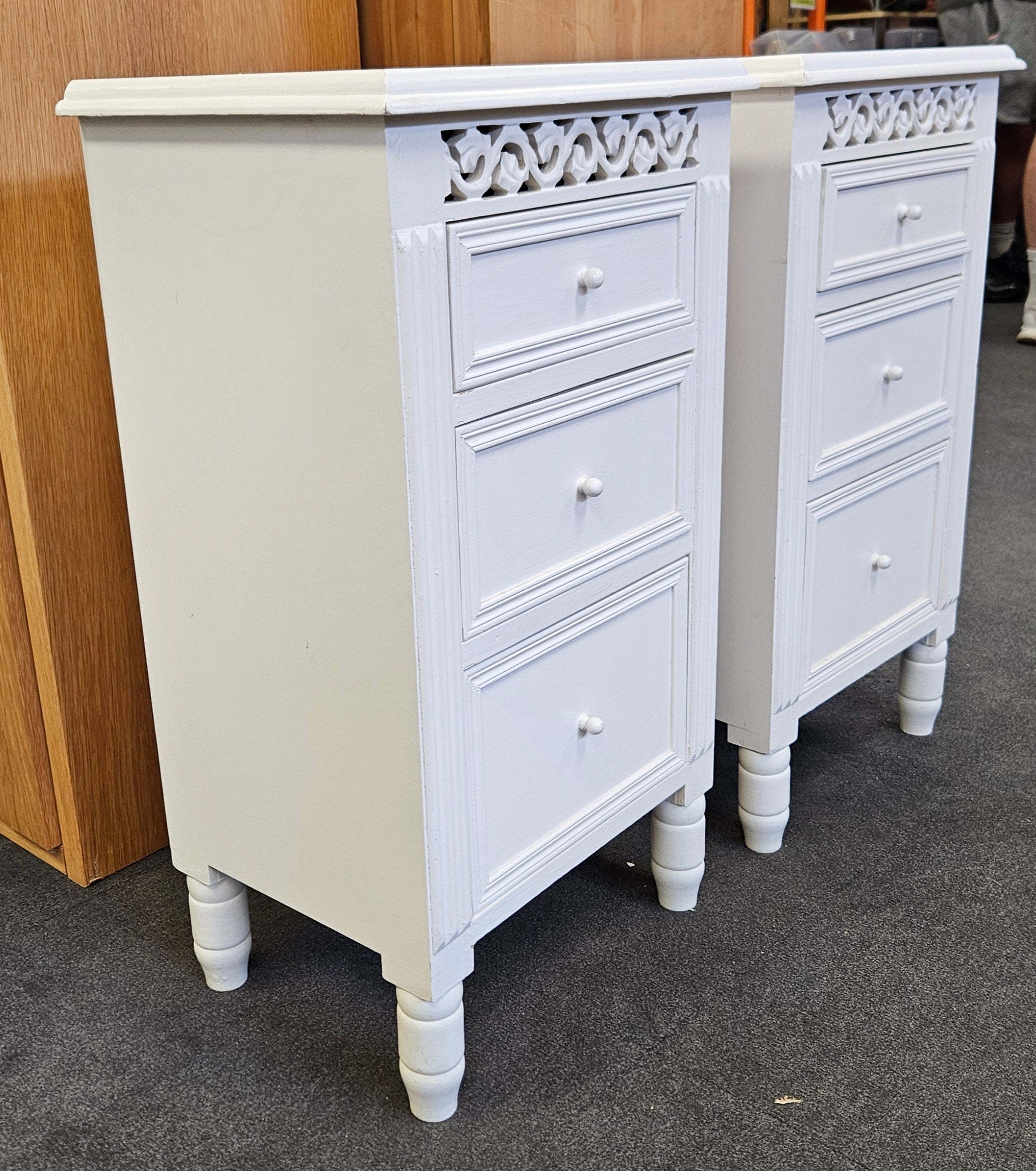 Pair of bedside cabinets