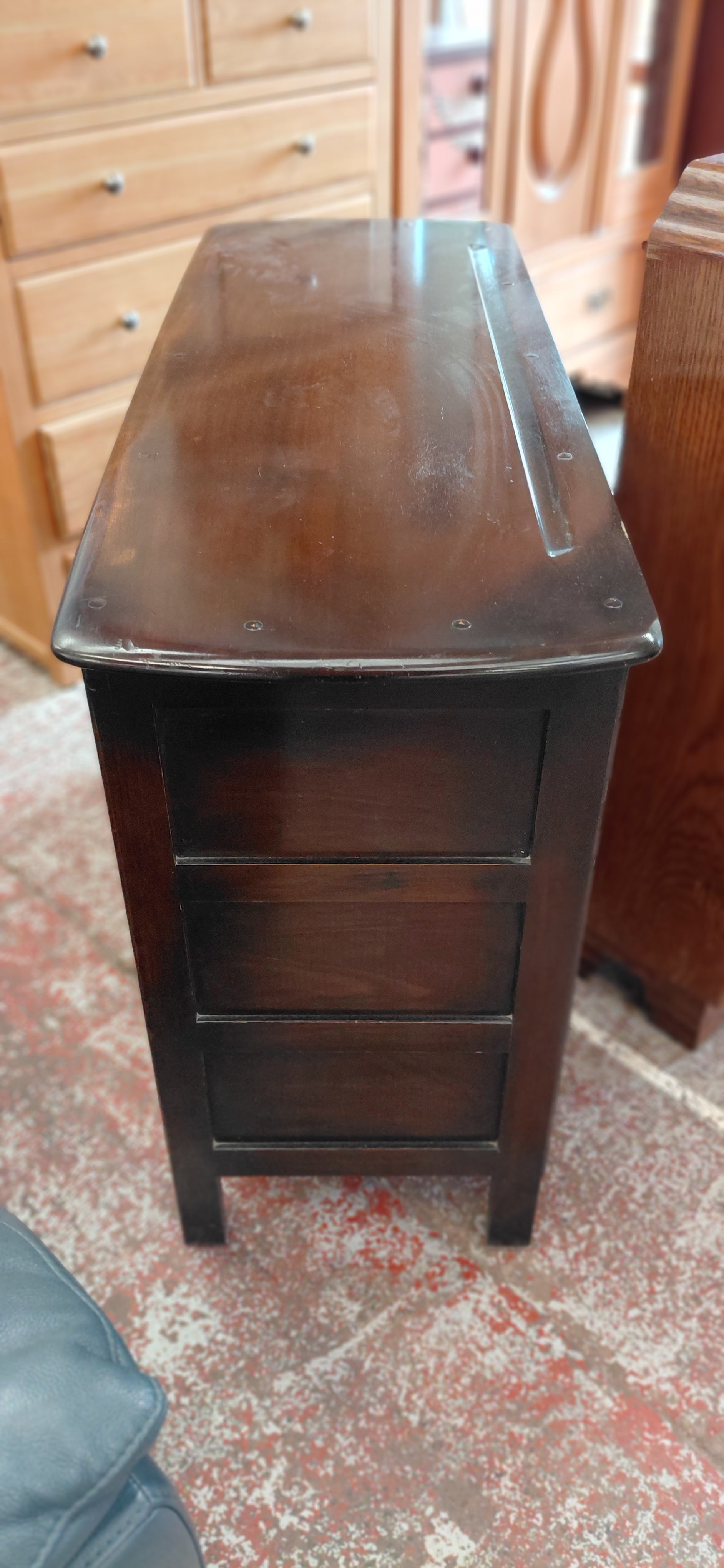 Sideboard