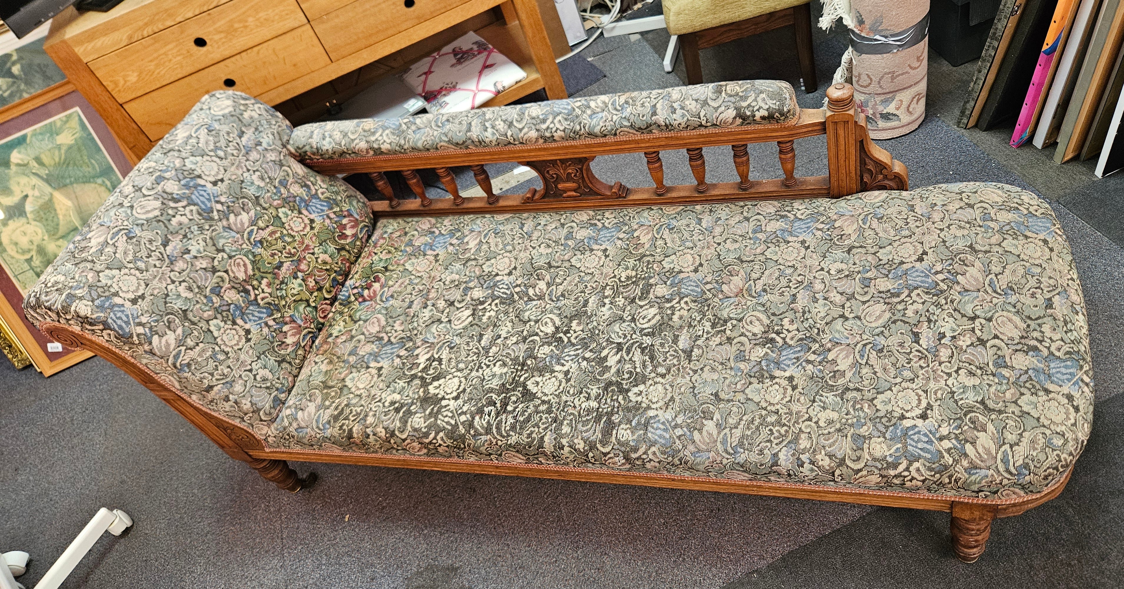 Chaise longue