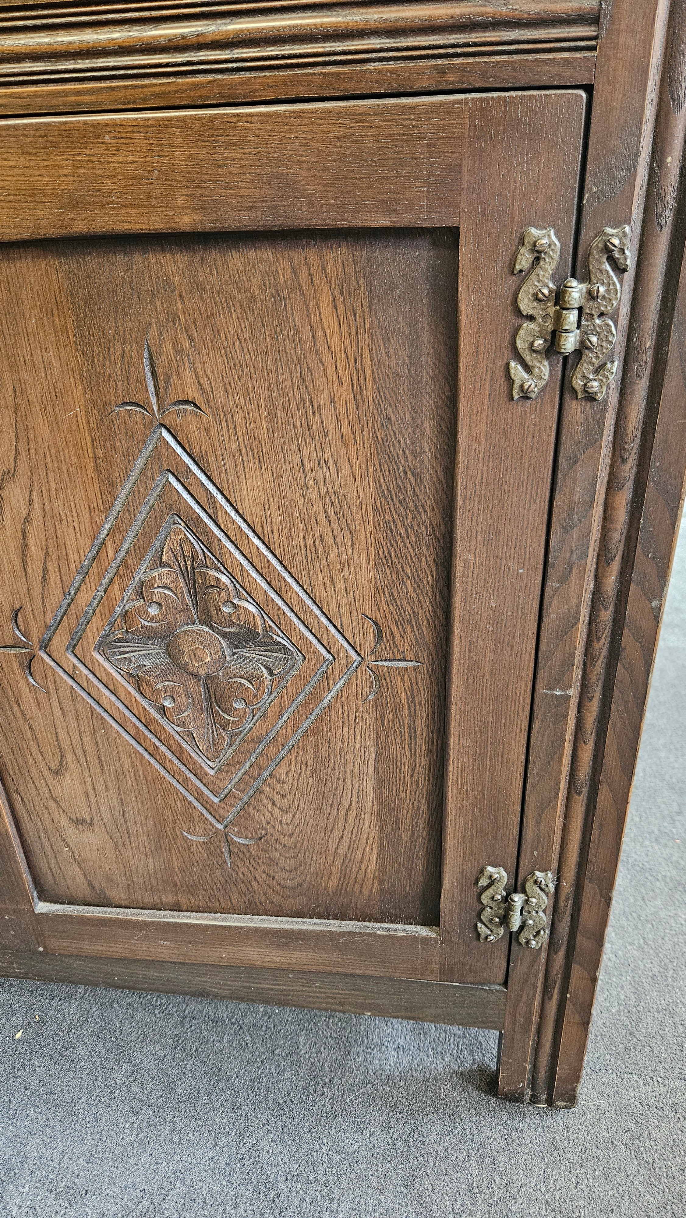 Dresser