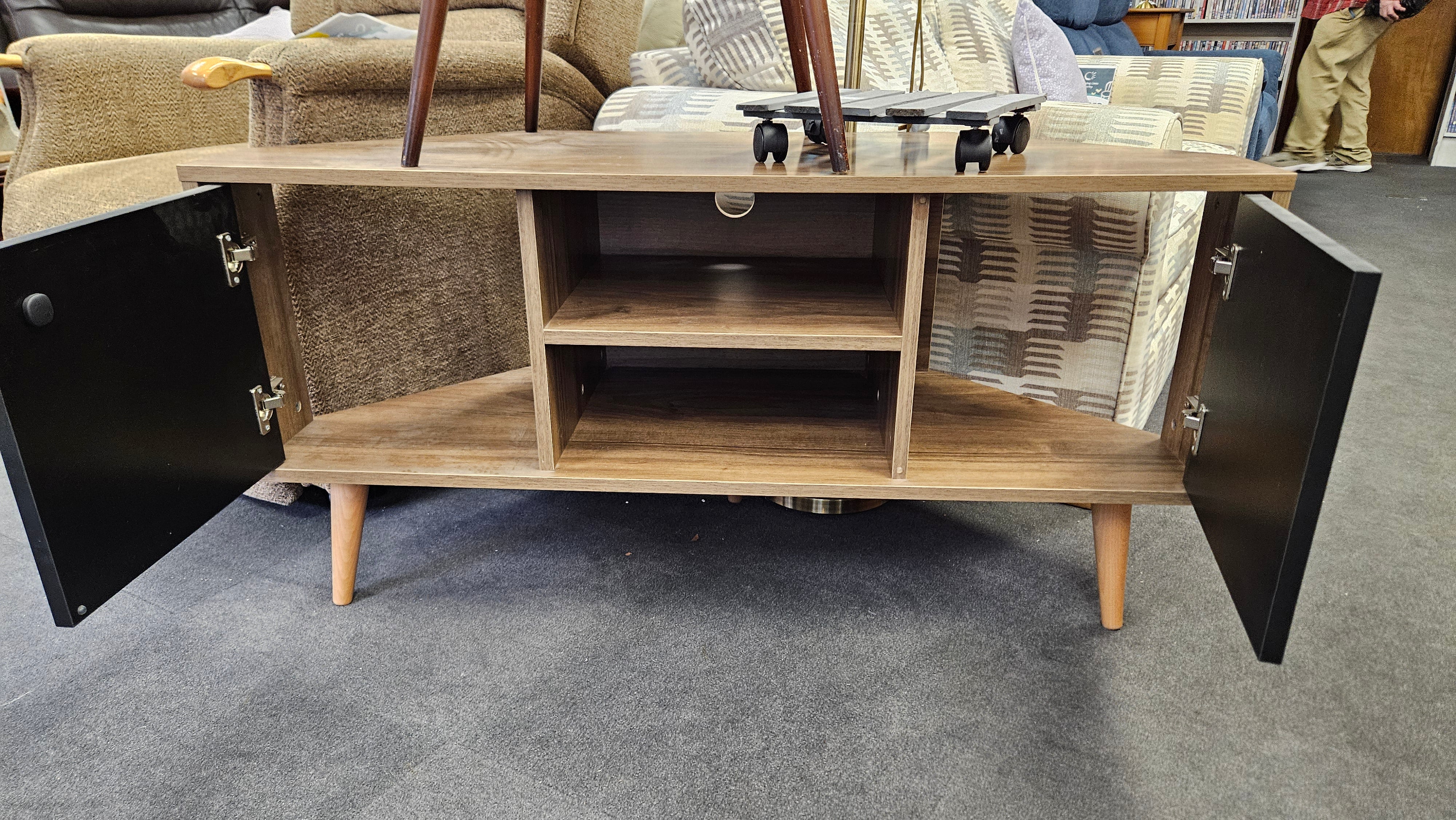 Tv unit
