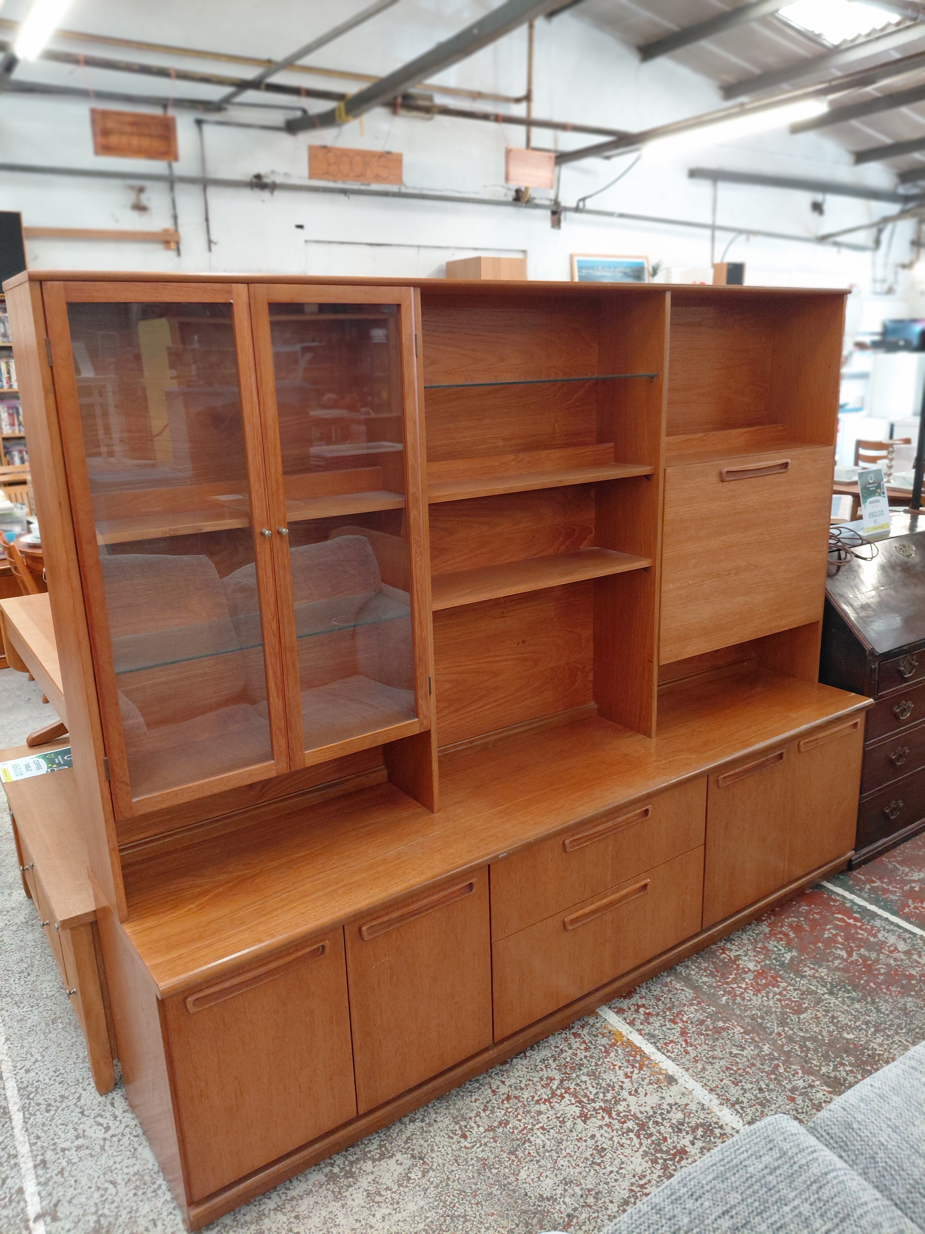 Wall Unit